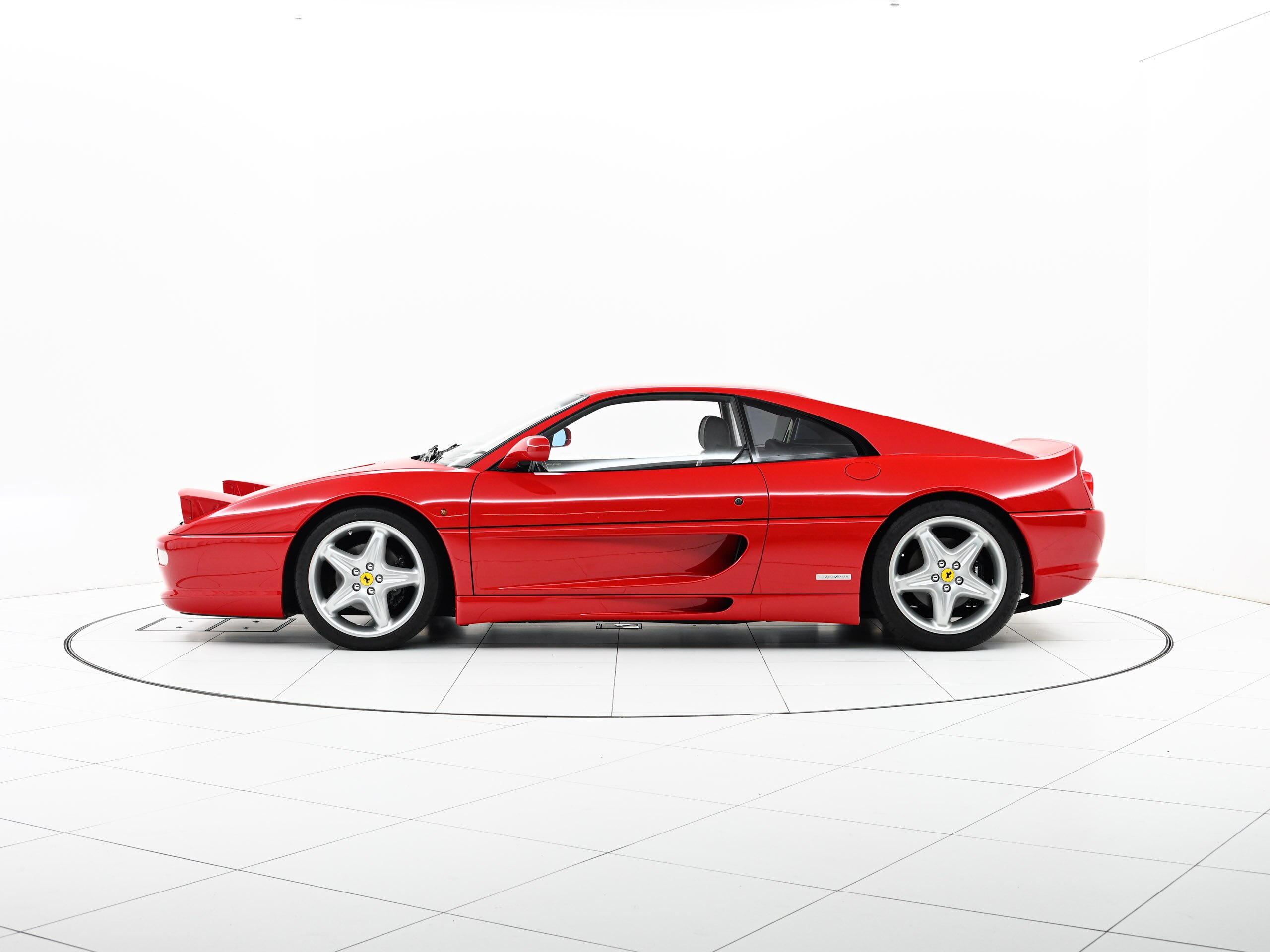 Ferrari F355 Berlinetta (photo: 4)