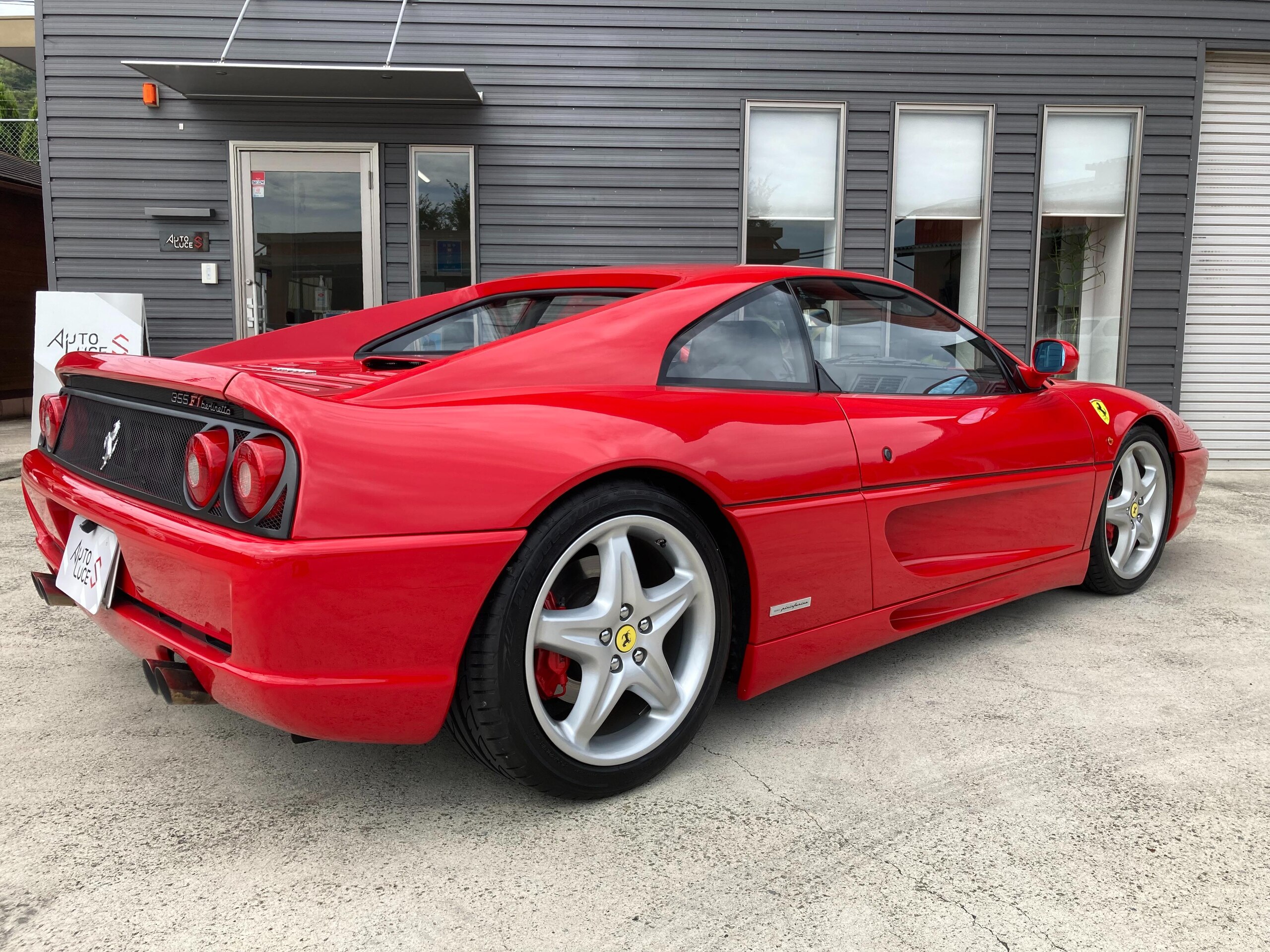 Ferrari F355 Berlinetta (photo: 4)