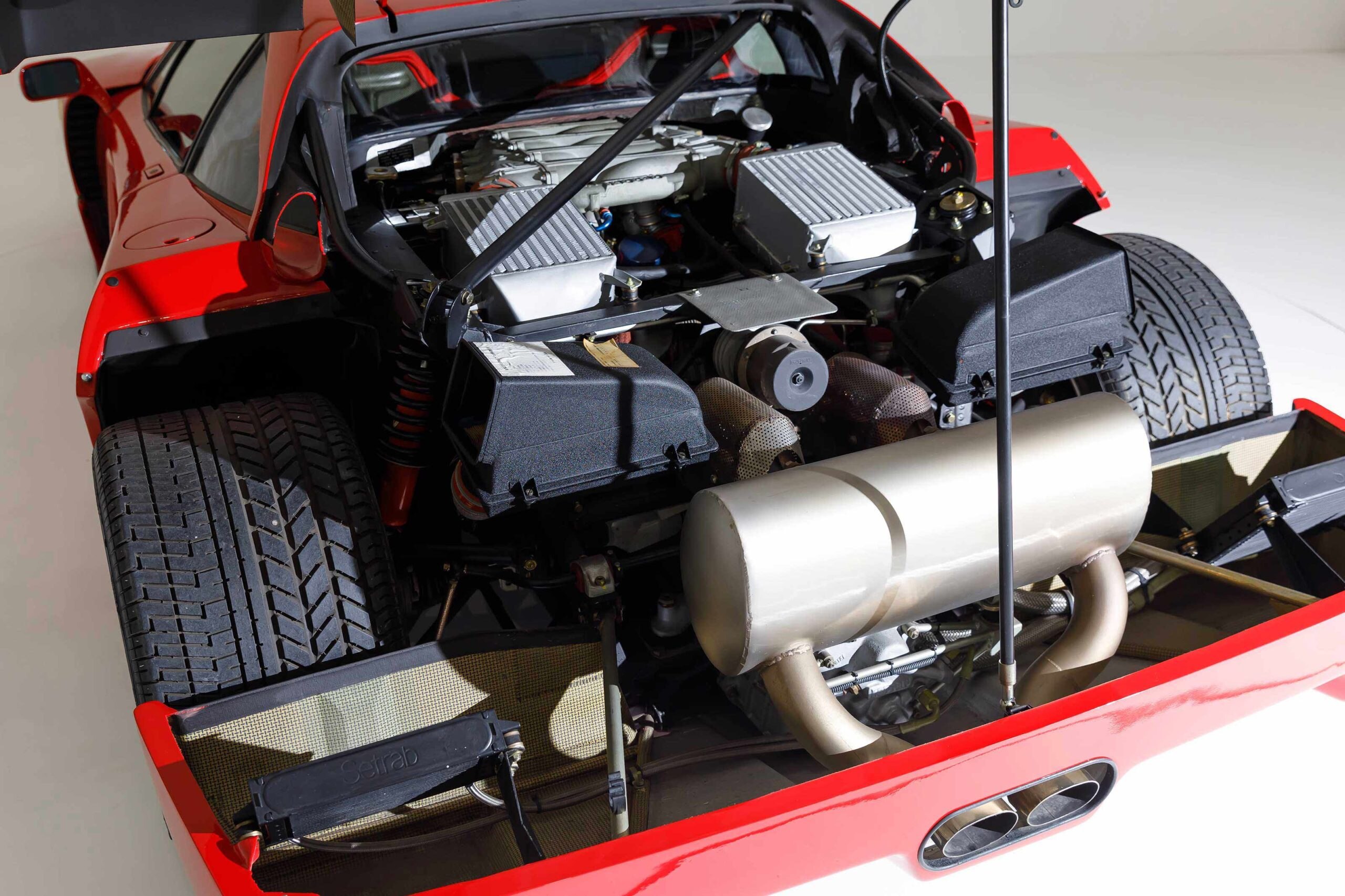 Ferrari F40 (photo: 8)