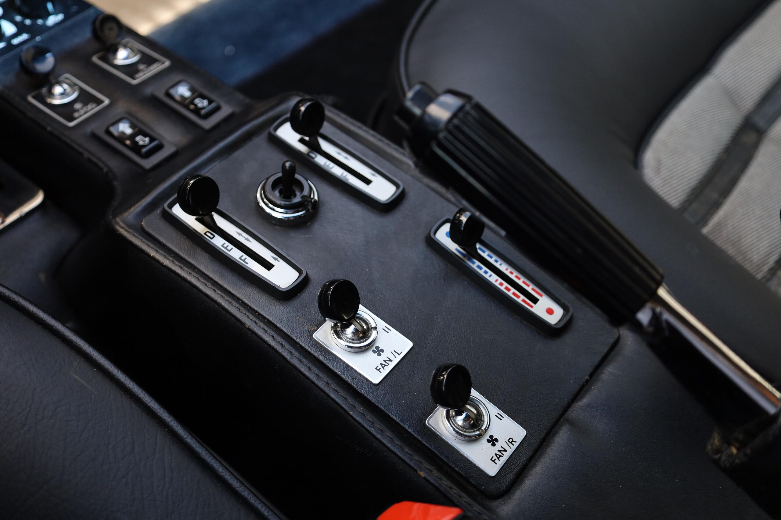 Ferrari 512 BBi (photo: 15)