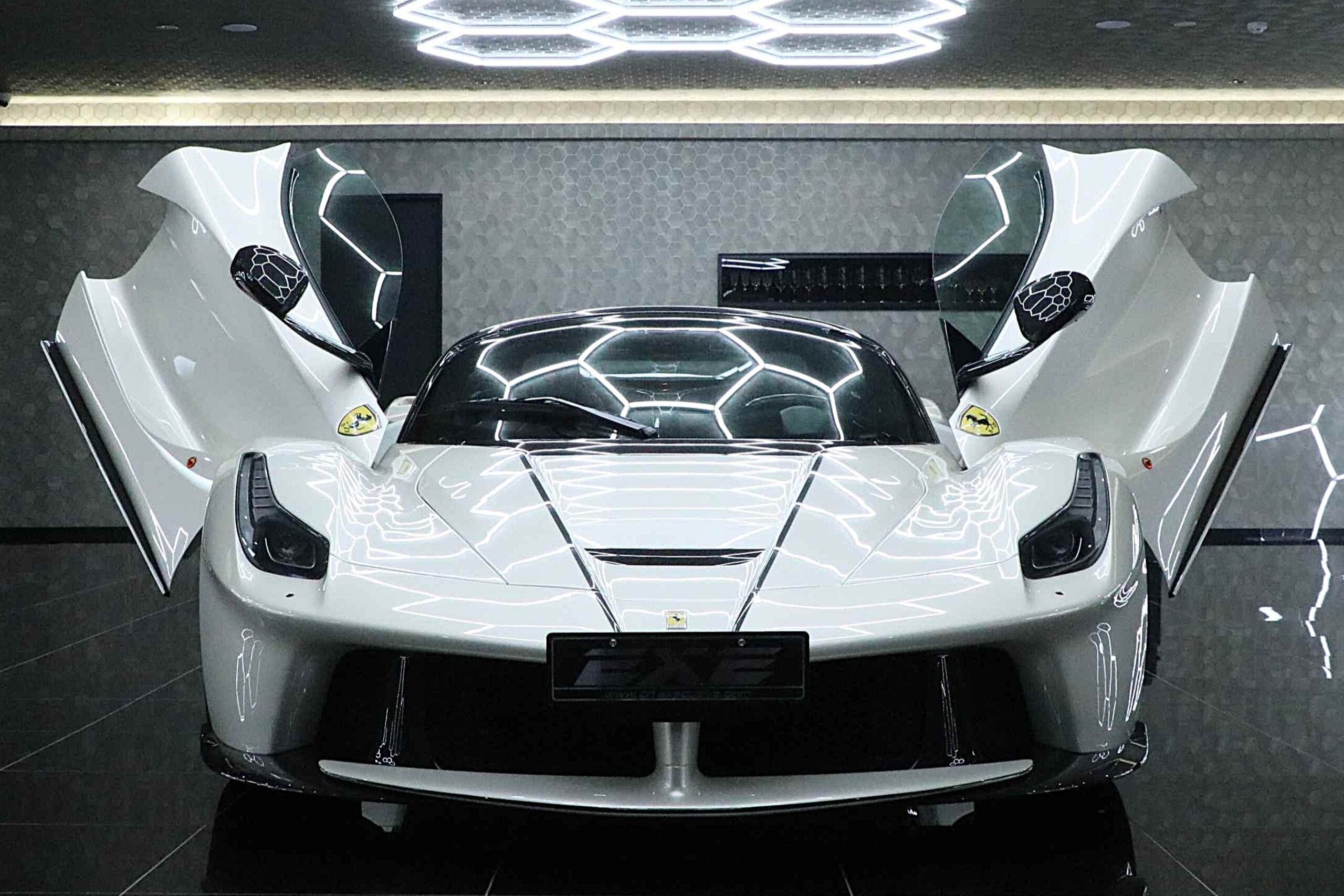 Ferrari LaFerrari 2017 for sale from Japan - image 23