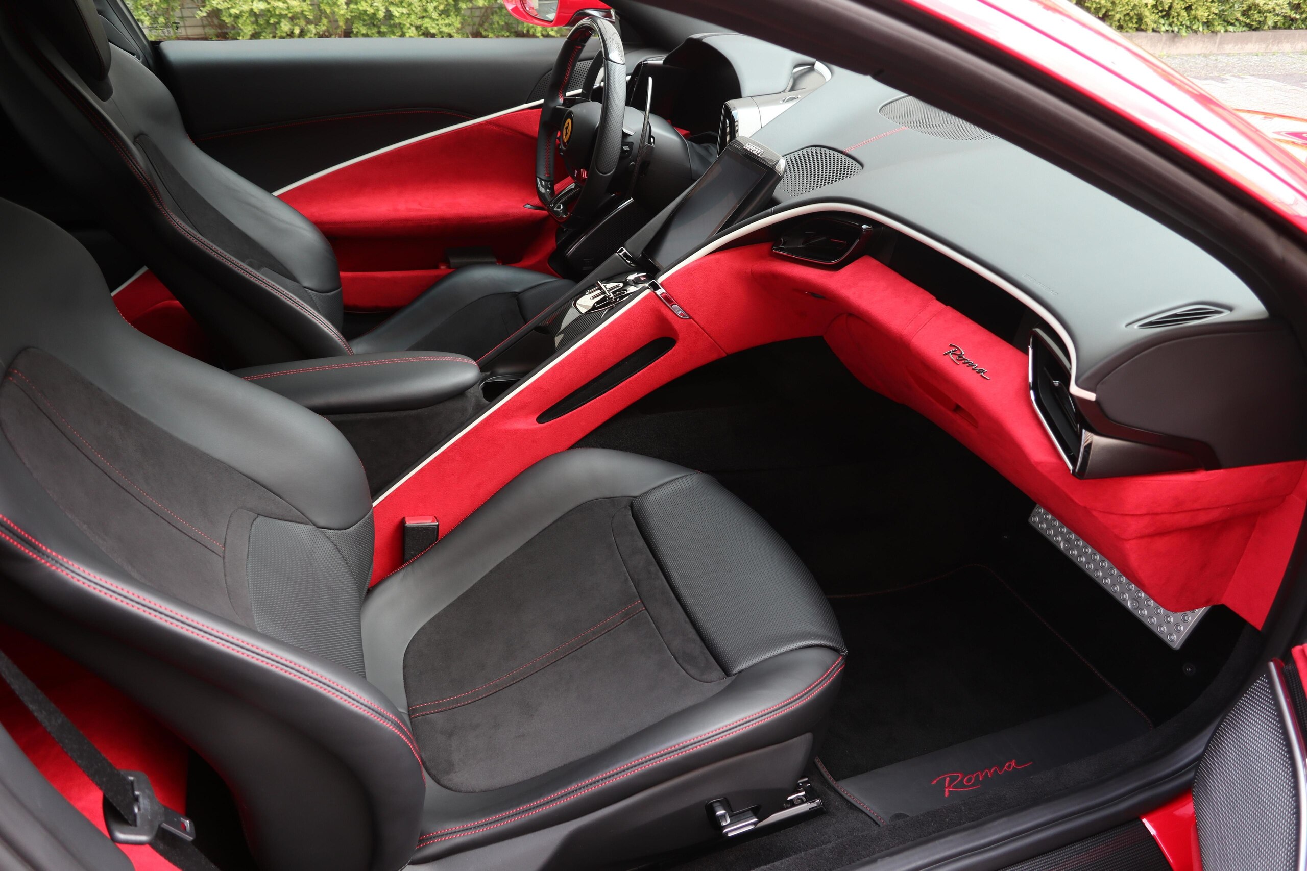 Ferrari Roma (photo: 13)
