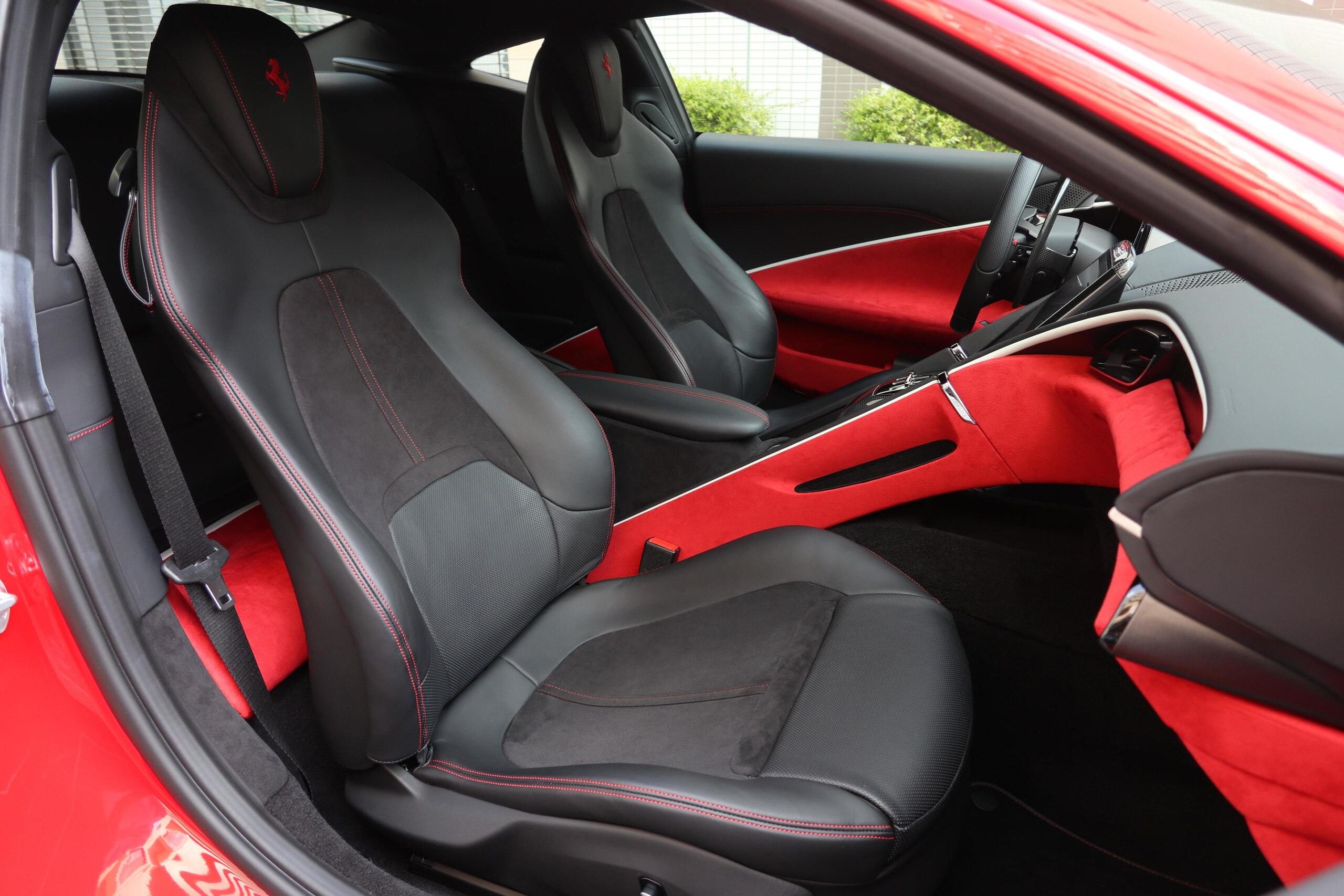 Ferrari Roma (photo: 14)