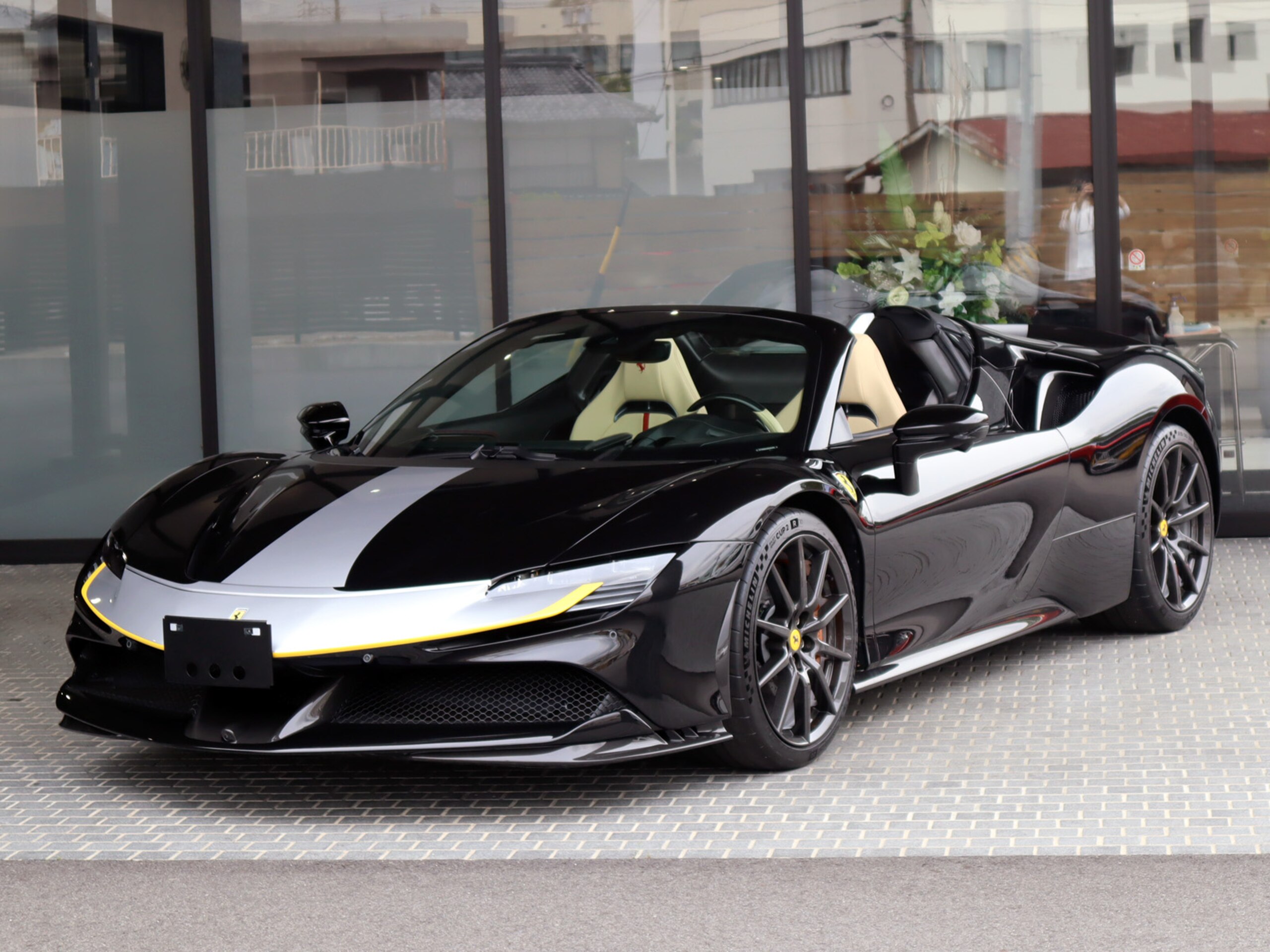 Ferrari SF90 Spider