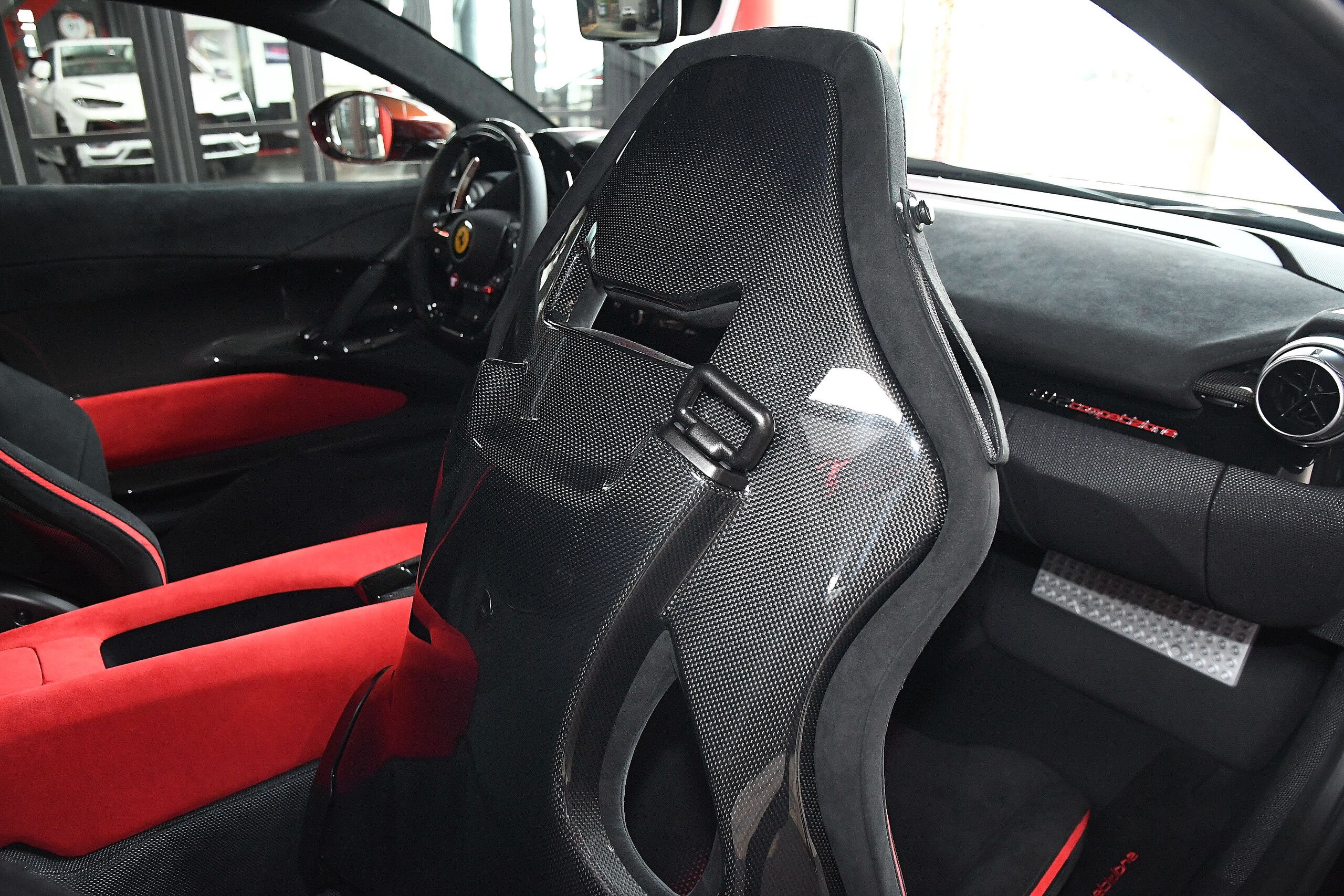 Ferrari Tailor Made 812 Competizione (photo: 11)