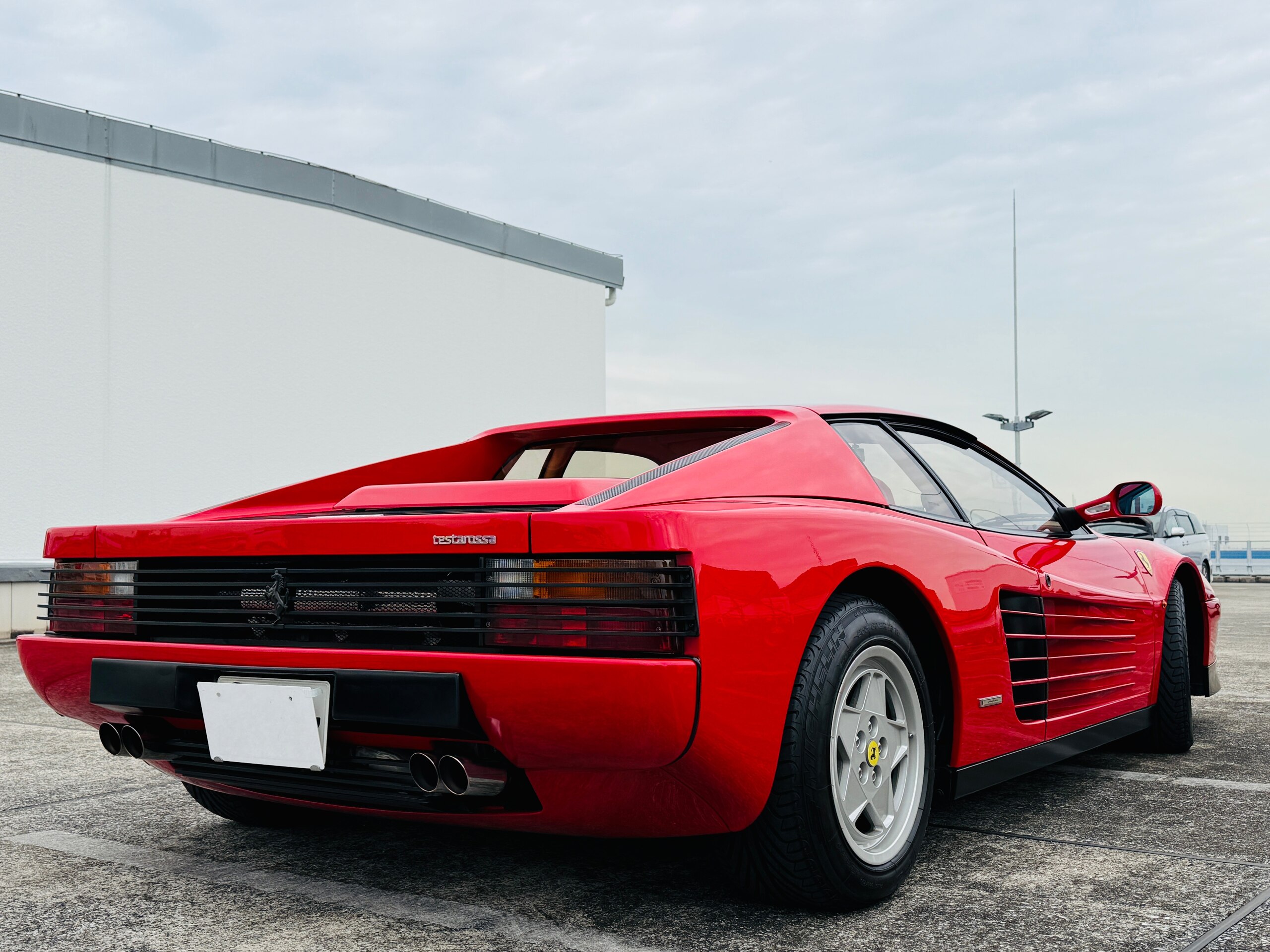 Ferrari Testarossa (photo: 2)