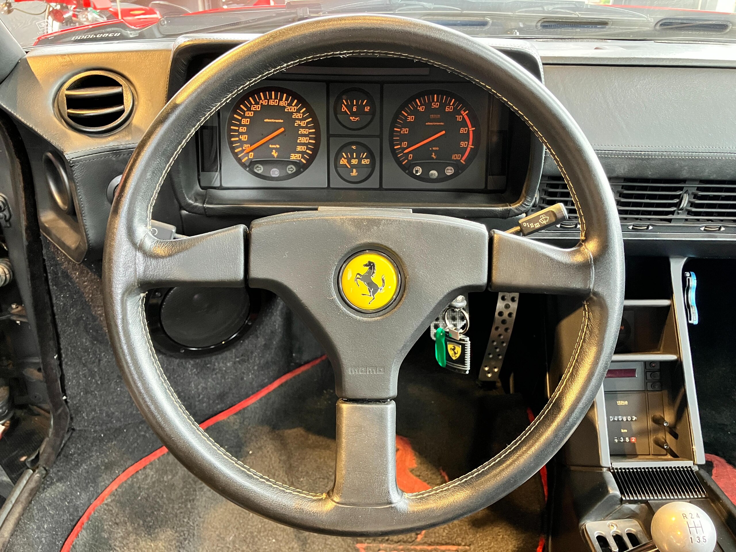 Ferrari Testarossa (photo: 15)