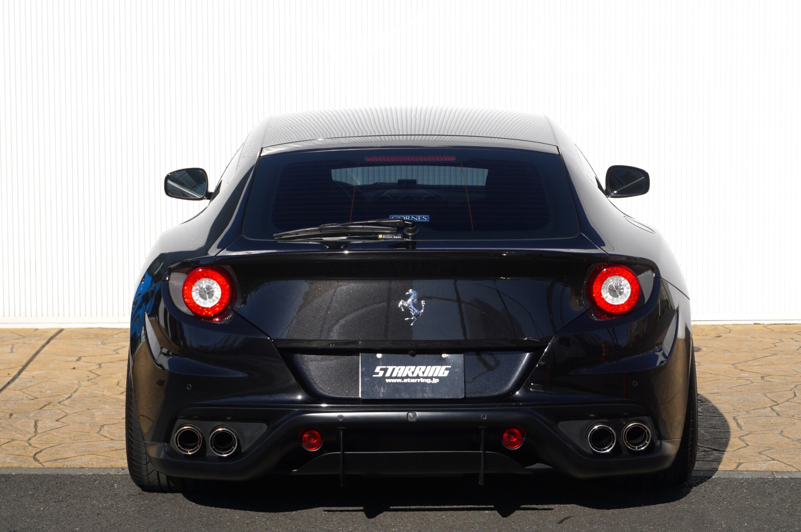 Ferrari FF (photo: 2)