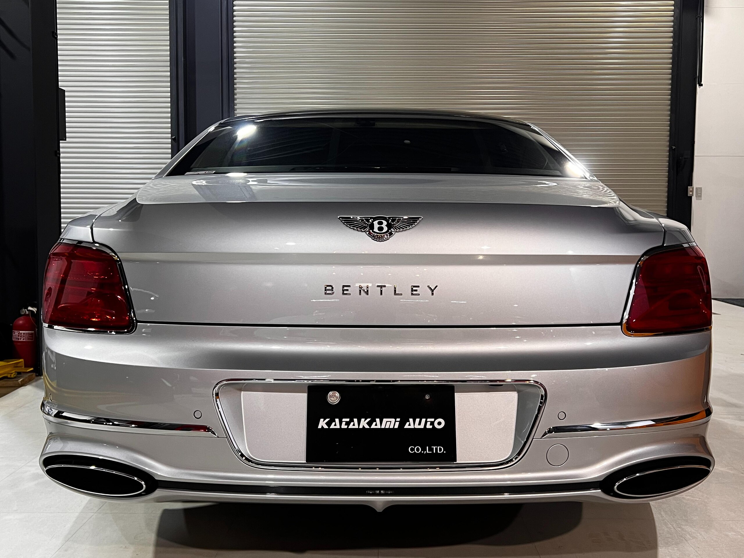 Bentley Flying Spur (photo: 4)