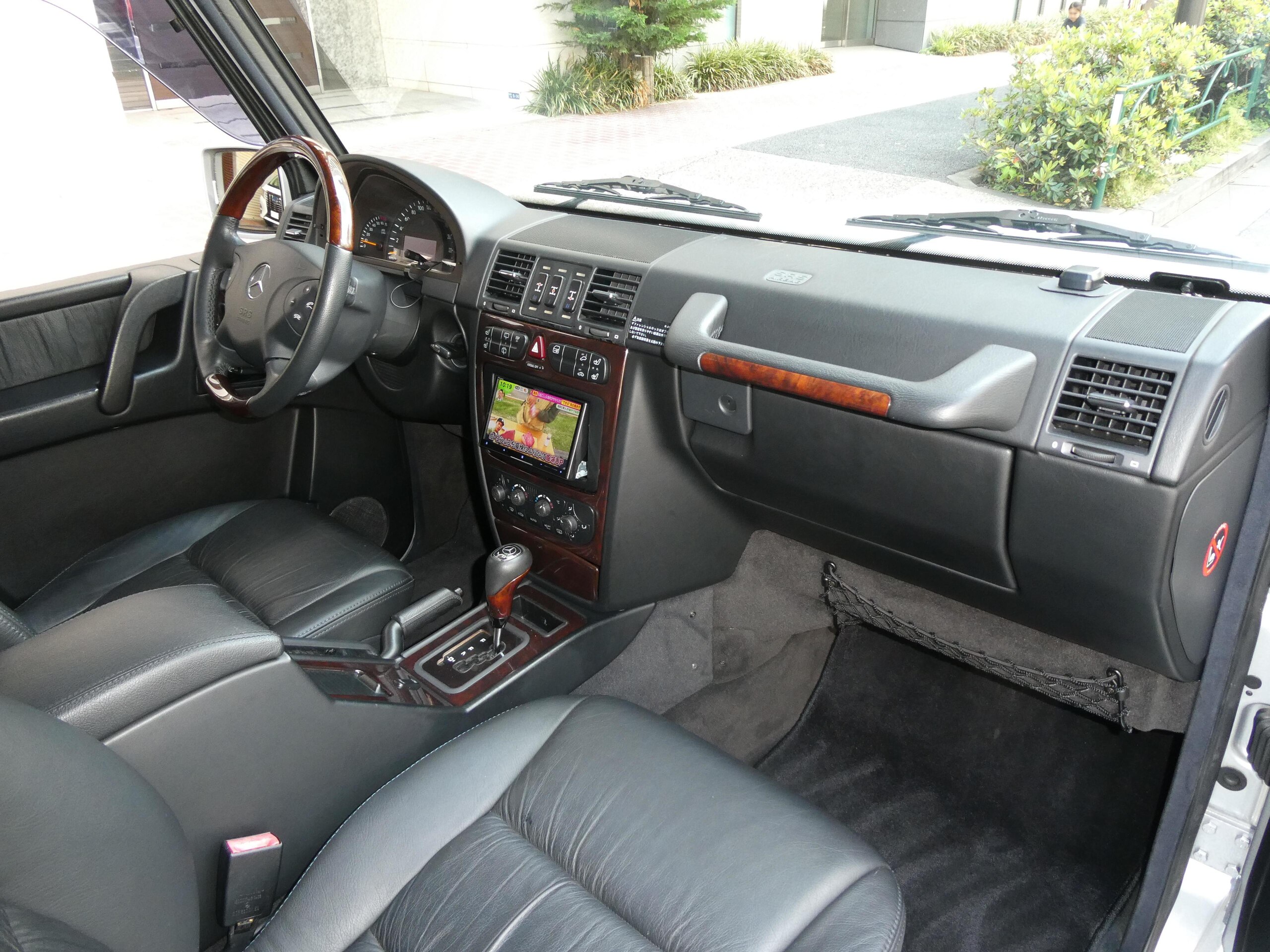 Mercedes Benz G320 (photo: 18)