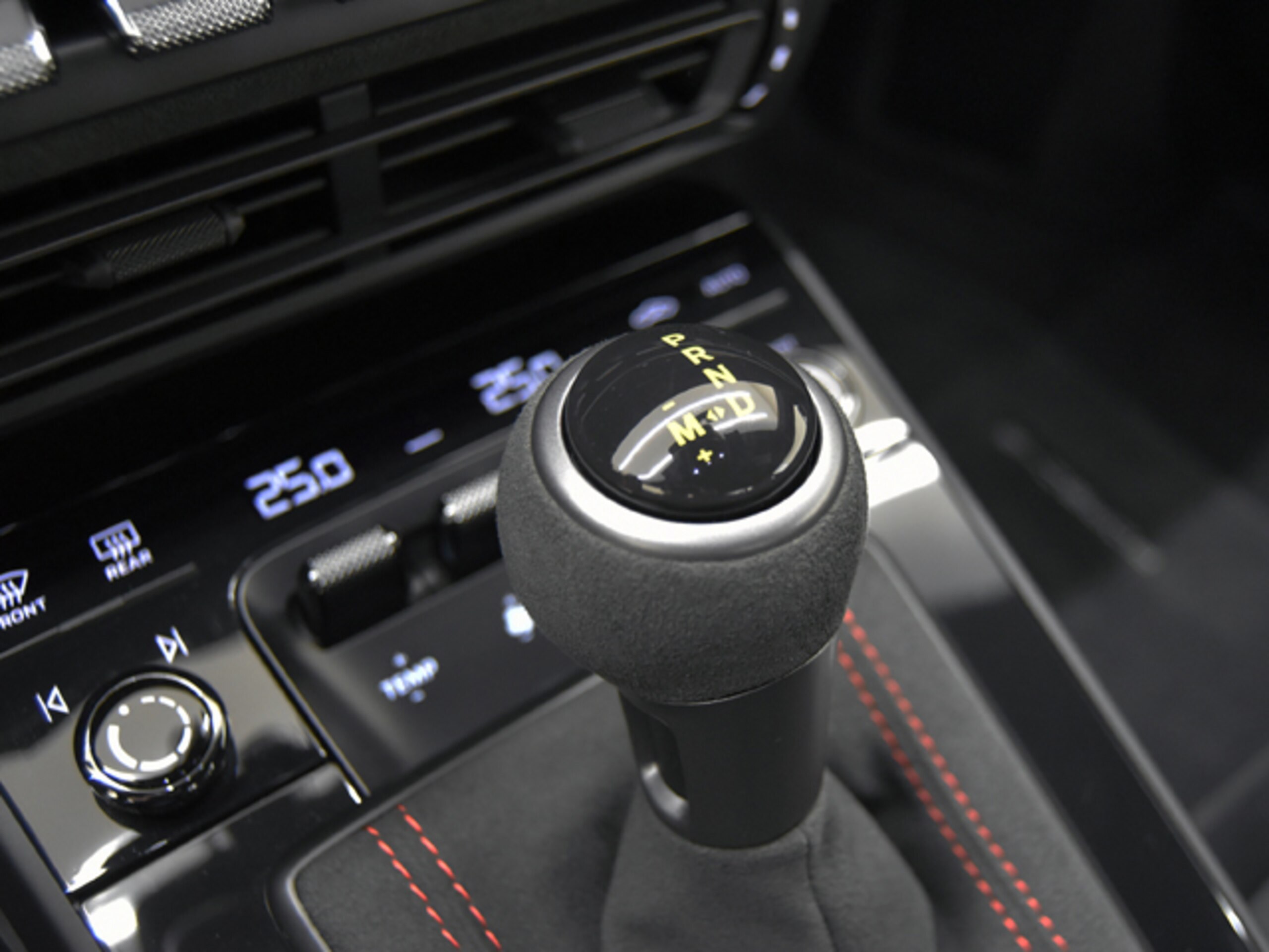 Porsche 911 GT3 (photo: 12)