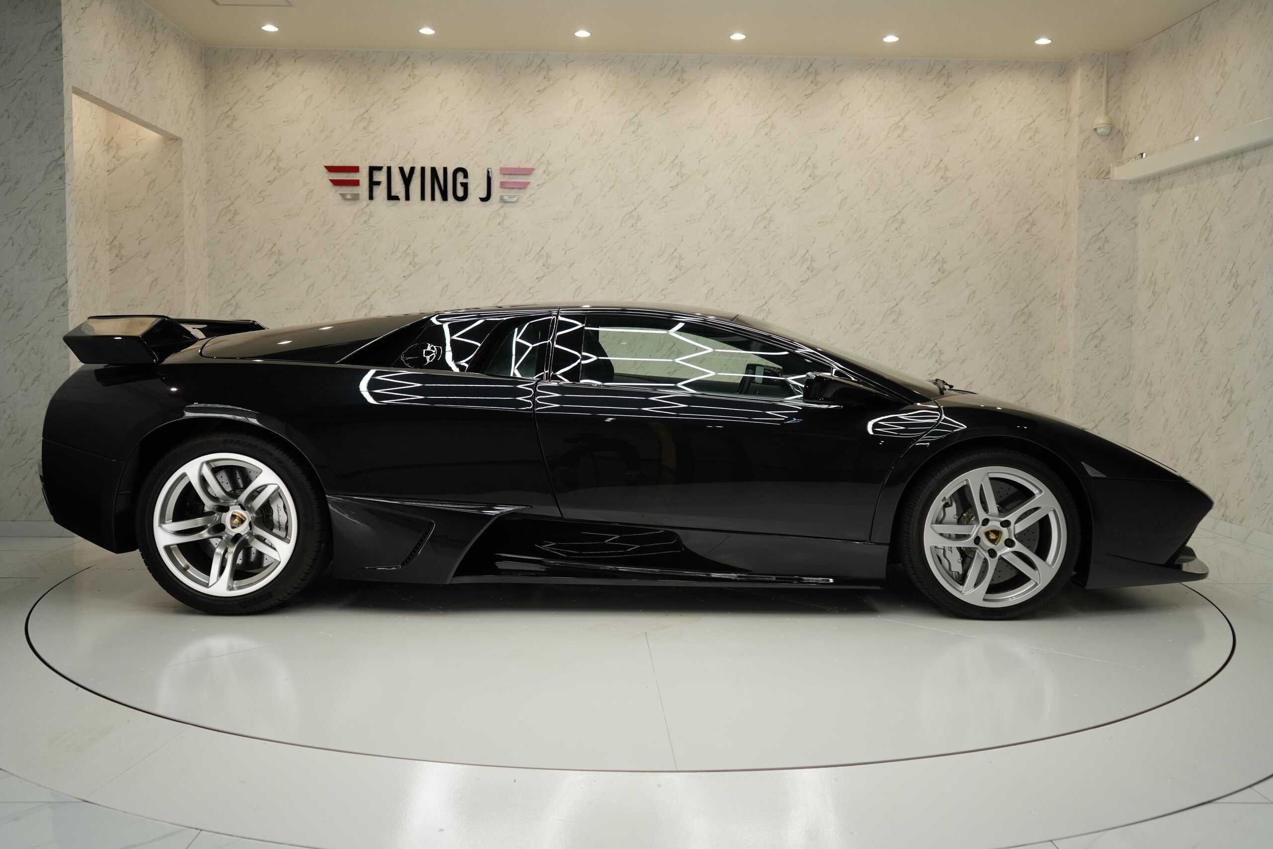 Lamborghini Murcielago LP640 (photo: 3)