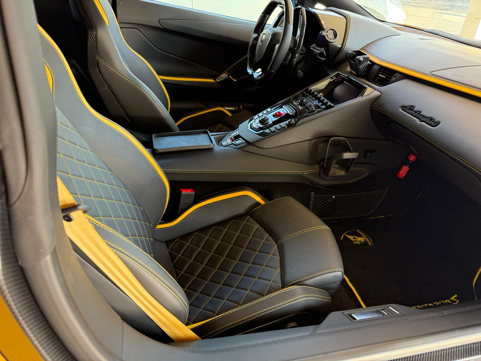 Lamborghini Aventador S (photo: 7)