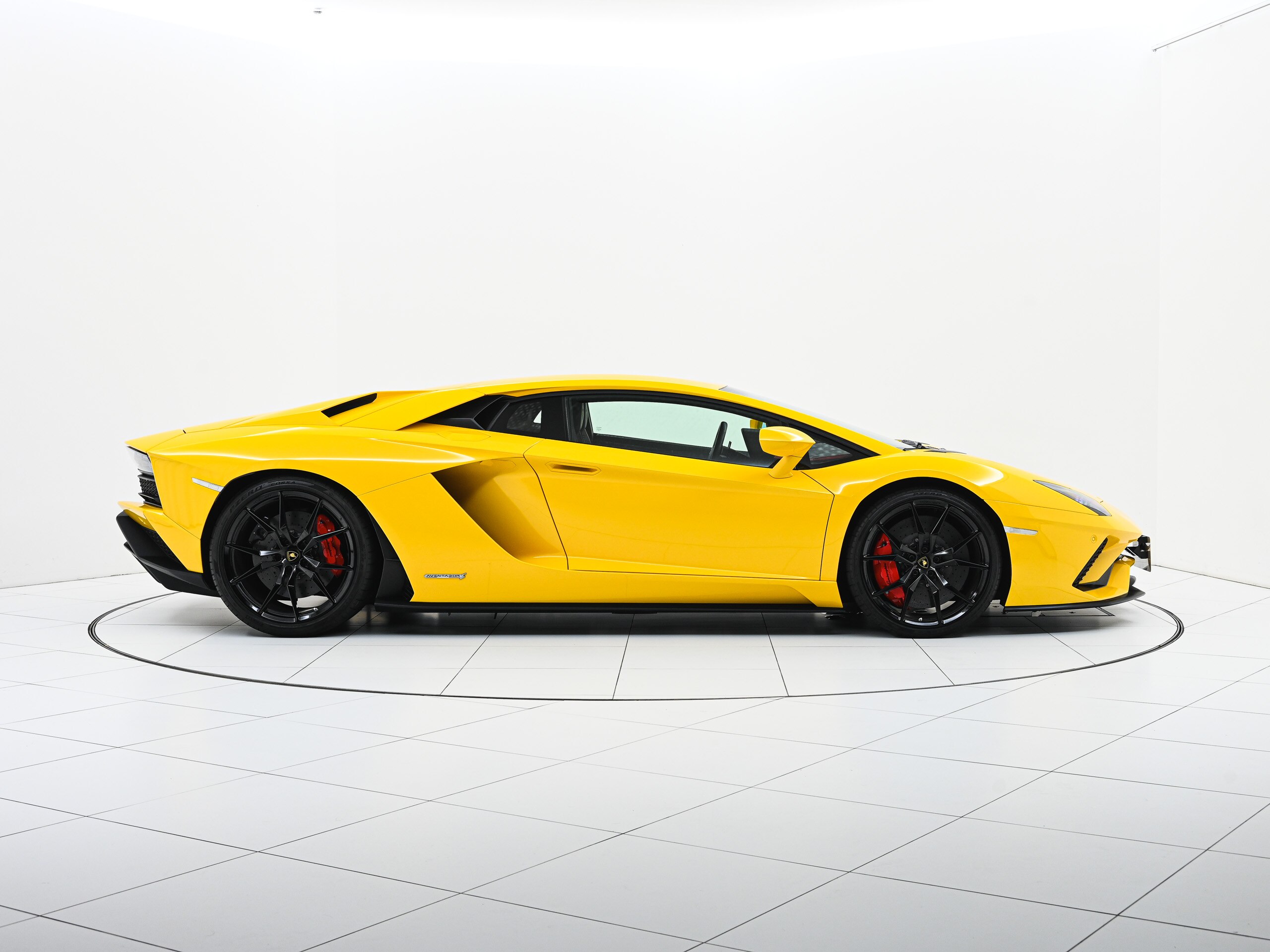 Lamborghini Aventador S (photo: 7)