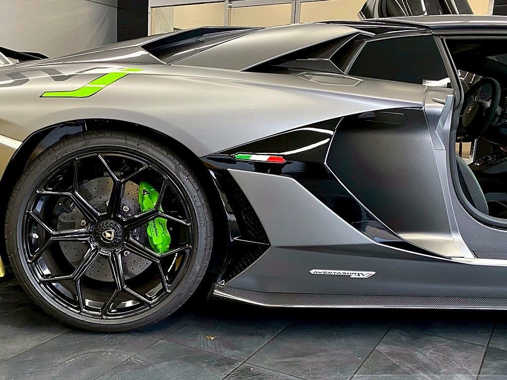 Lamborghini Aventador SVJ Roadster (photo: 20)