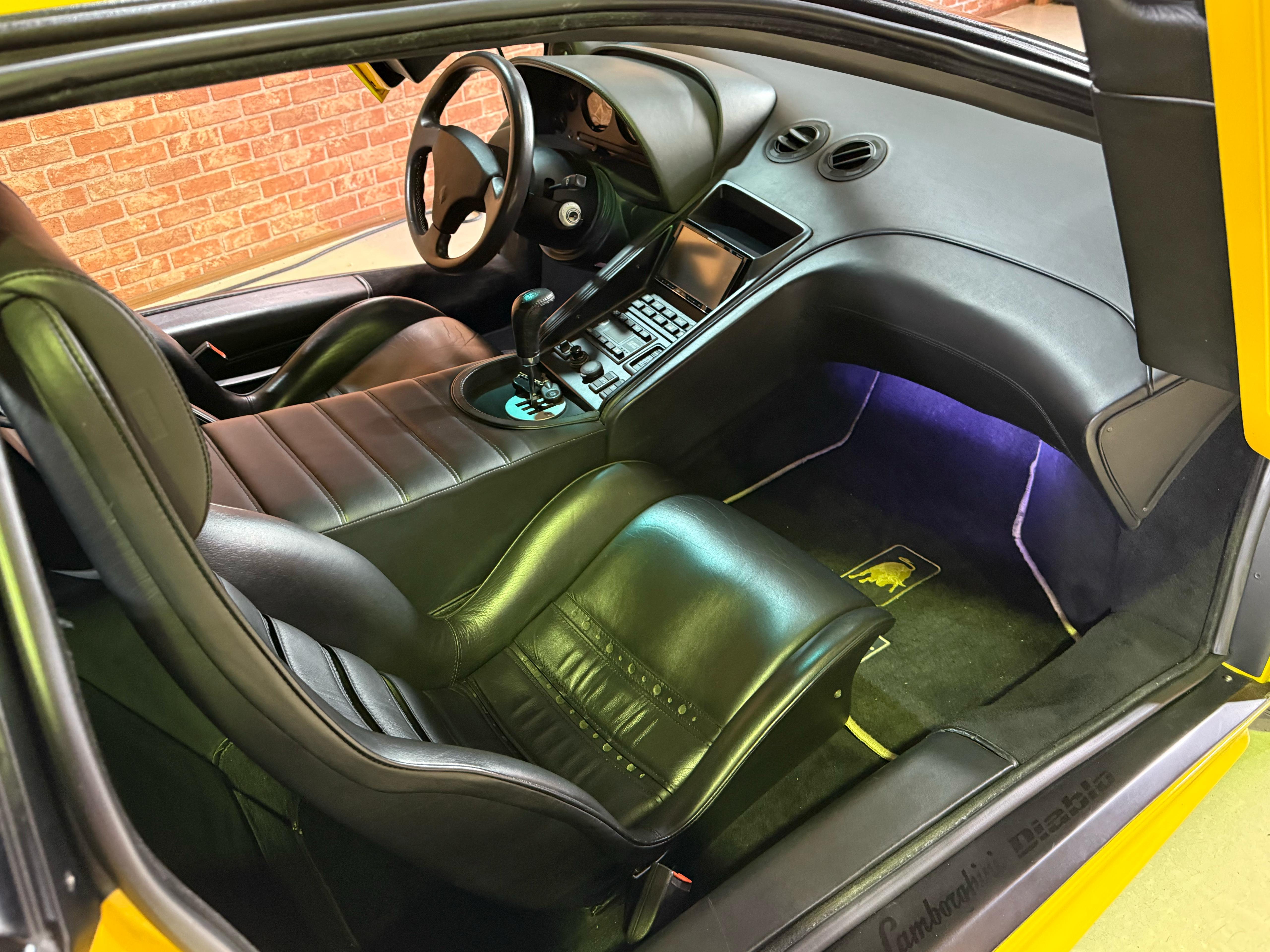 Lamborghini Diablo VT (photo: 6)
