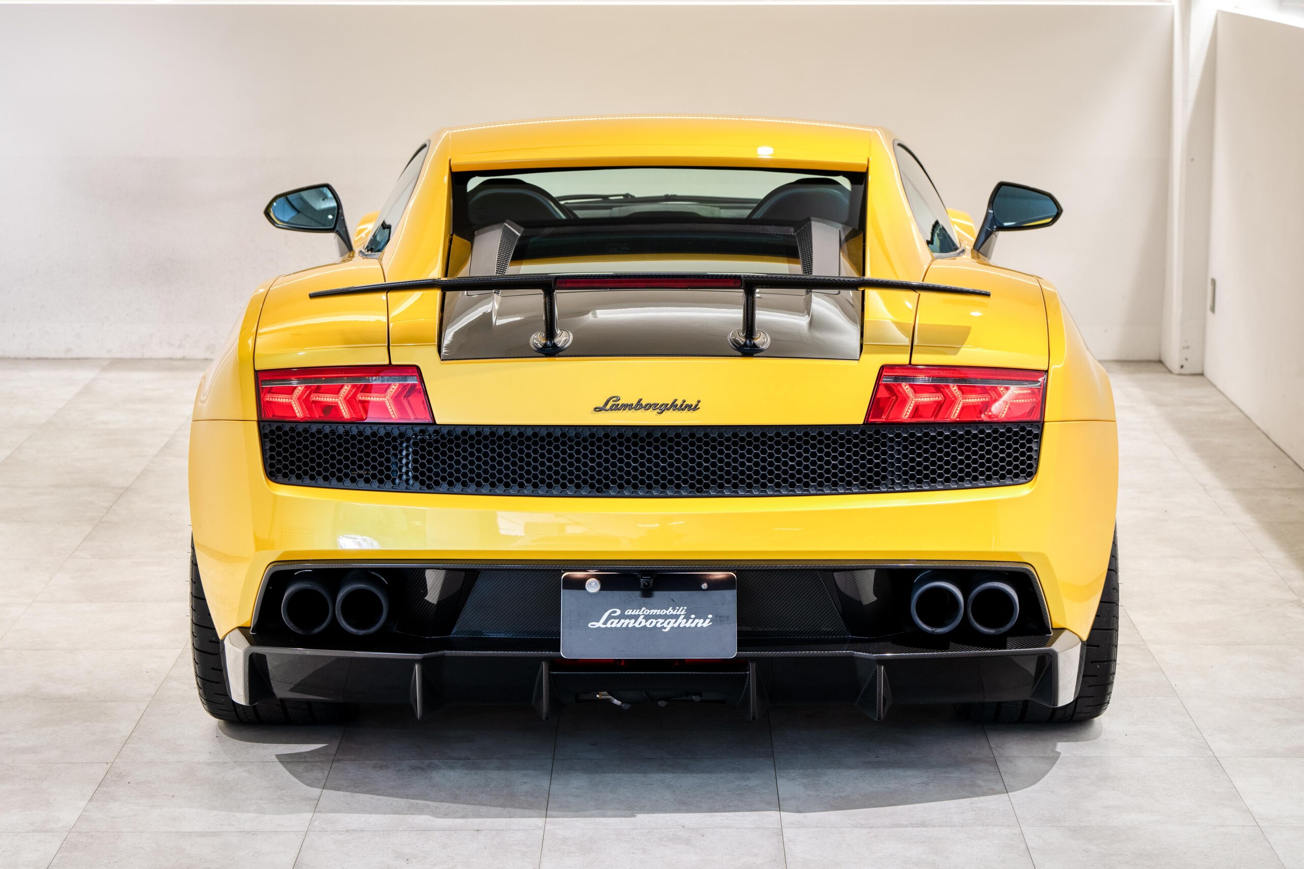 Lamborghini Gallardo LP570-4 Superleggera (photo: 2)