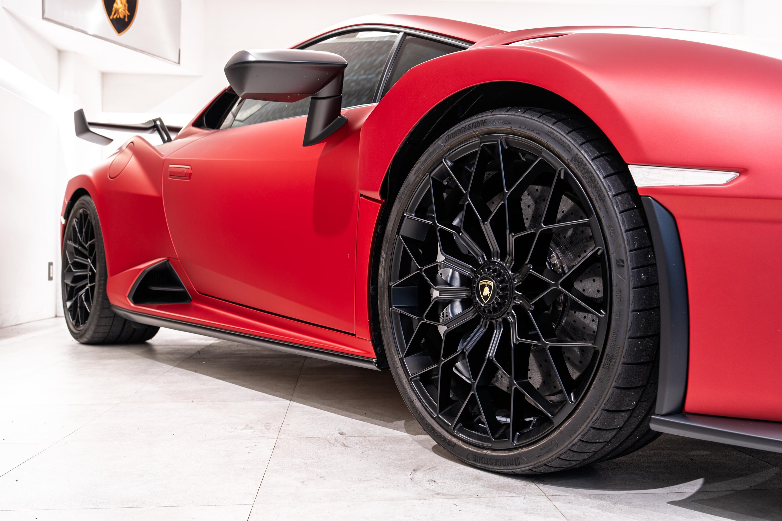 Lamborghini Huracán STO 2022 for sale from Japan - image 12