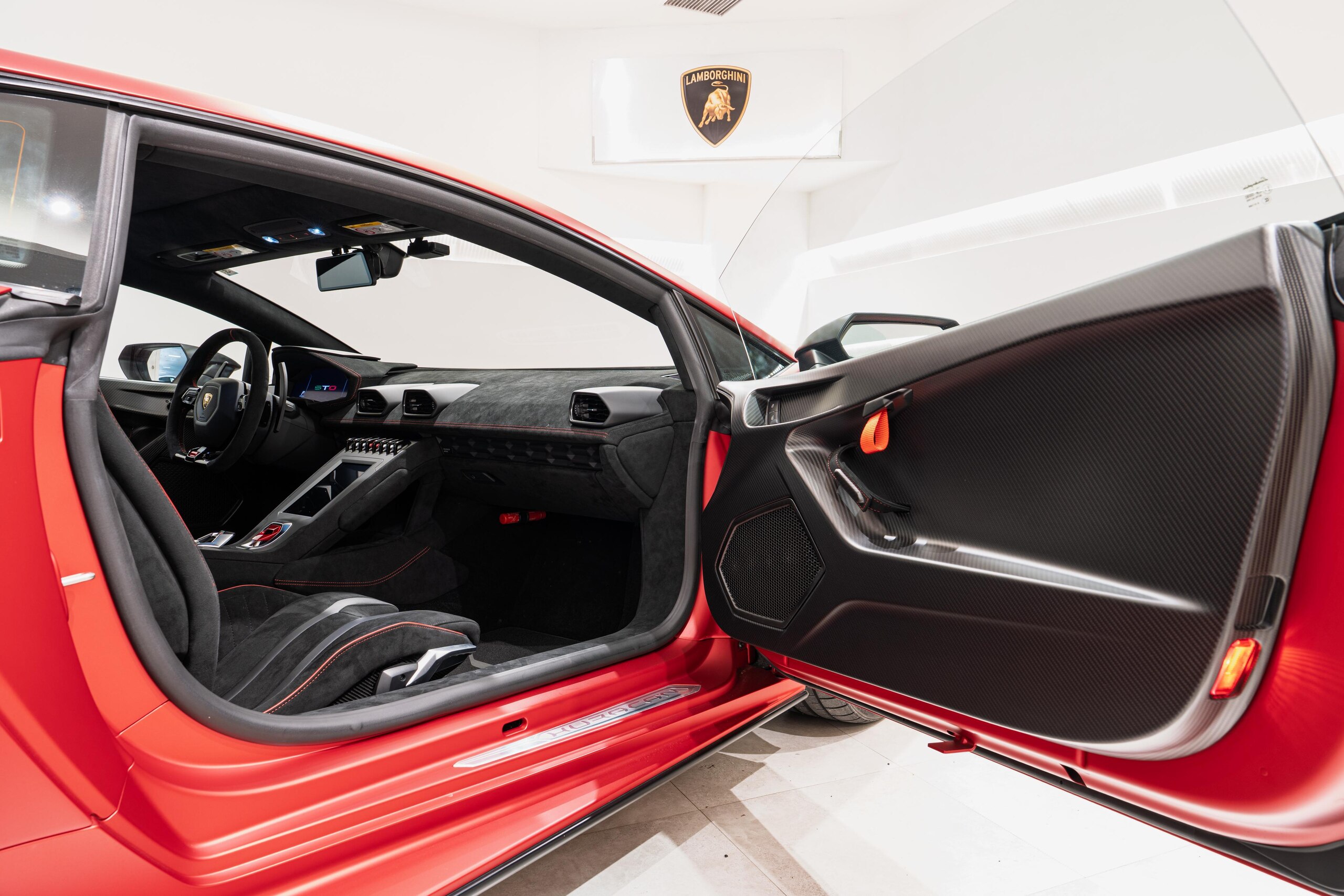 Lamborghini Huracán STO 2022 for sale from Japan - image 19