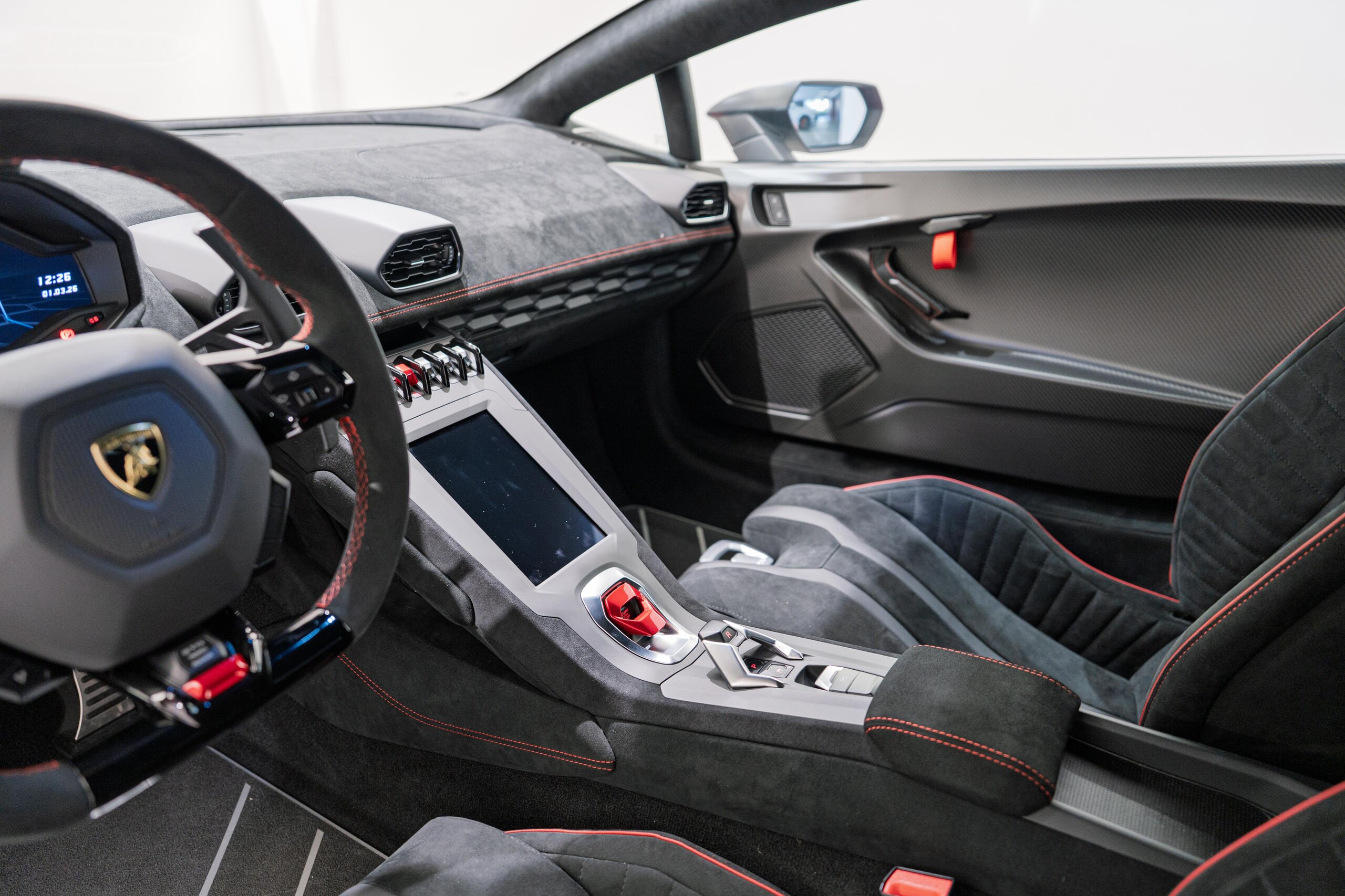 Lamborghini Huracán STO 2022 for sale from Japan - image 23