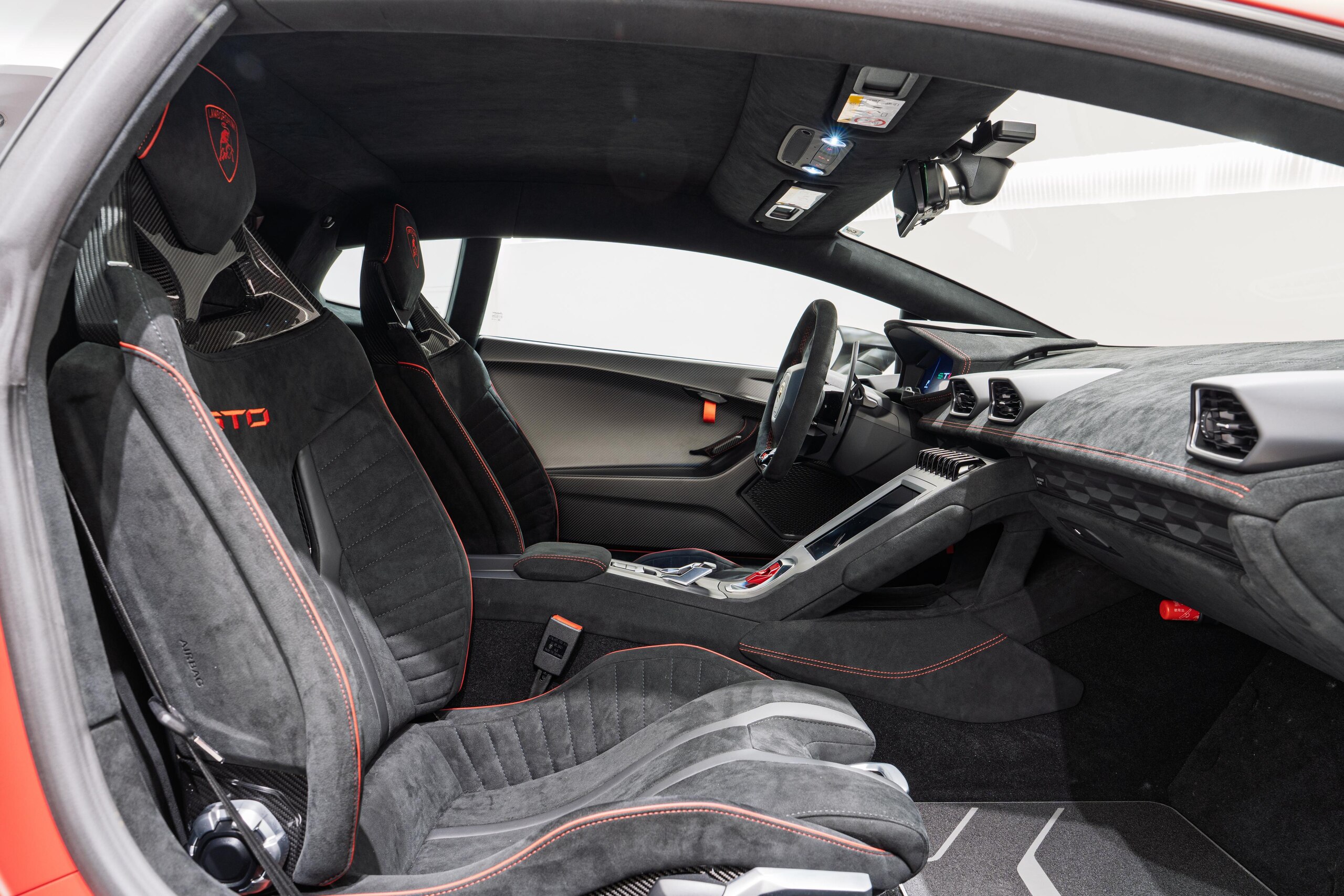 Lamborghini Huracán STO 2022 for sale from Japan - image 25