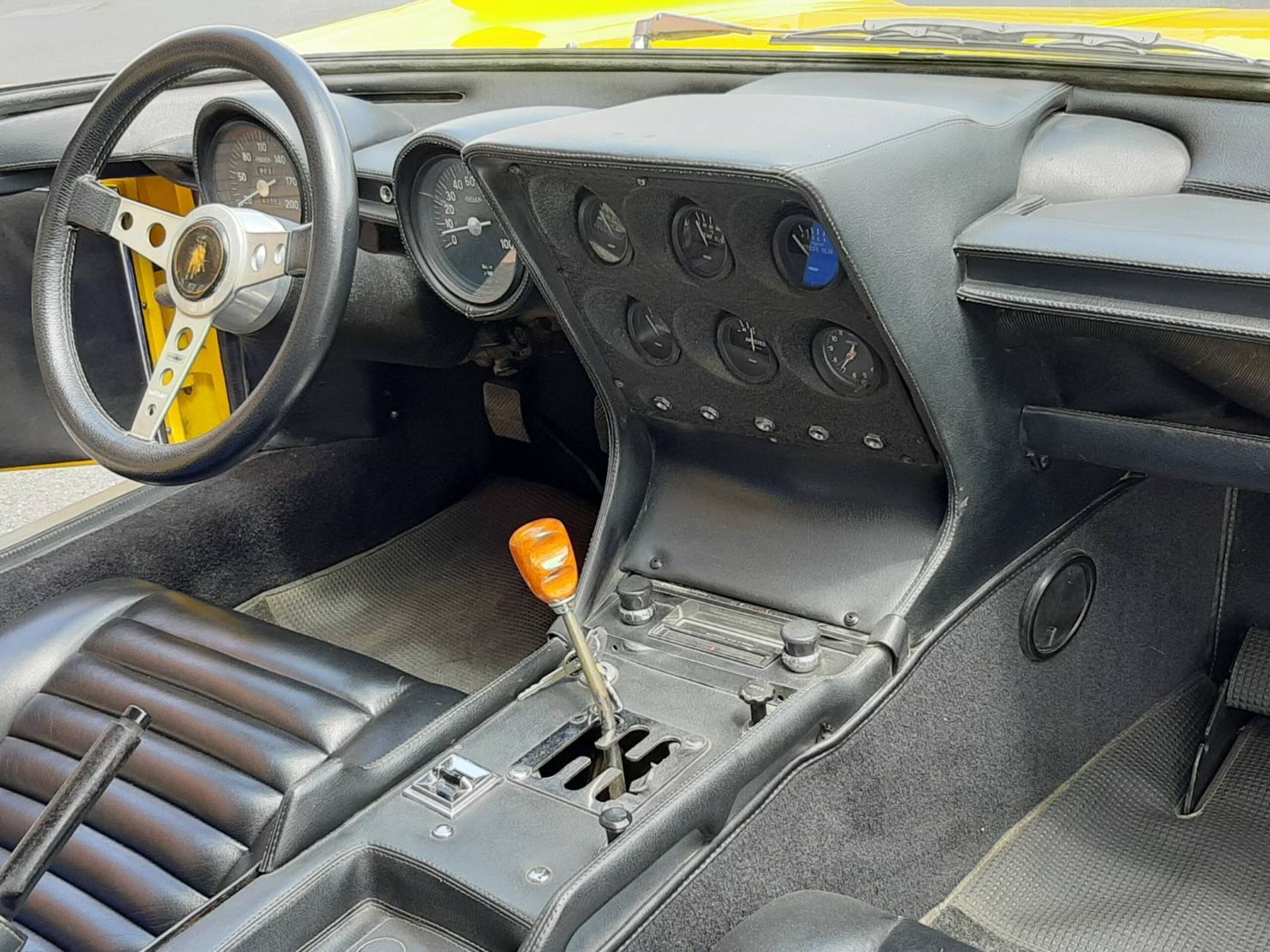 Lamborghini Miura P400 (photo: 8)