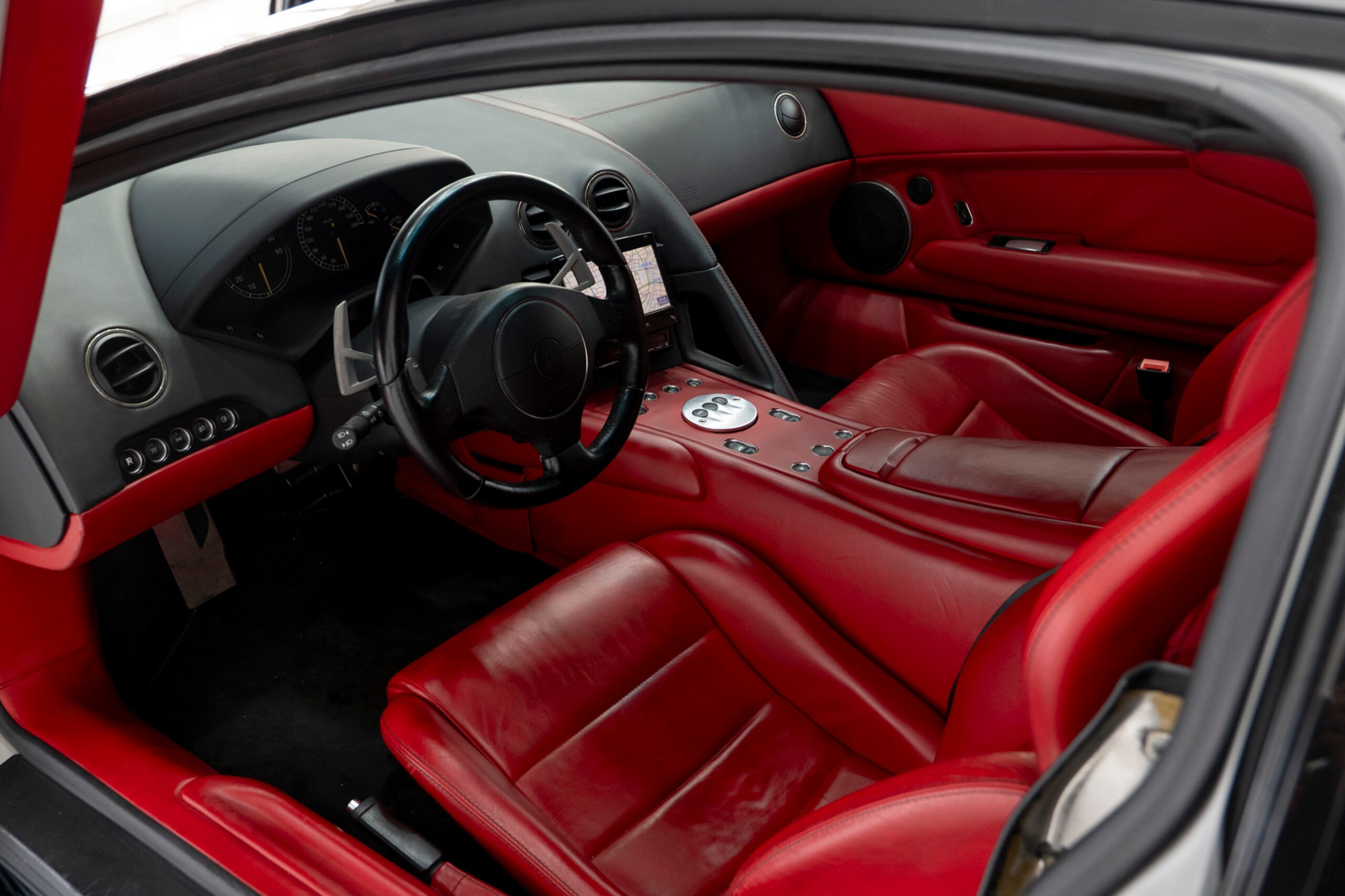 Lamborghini Murcielago (photo: 9)