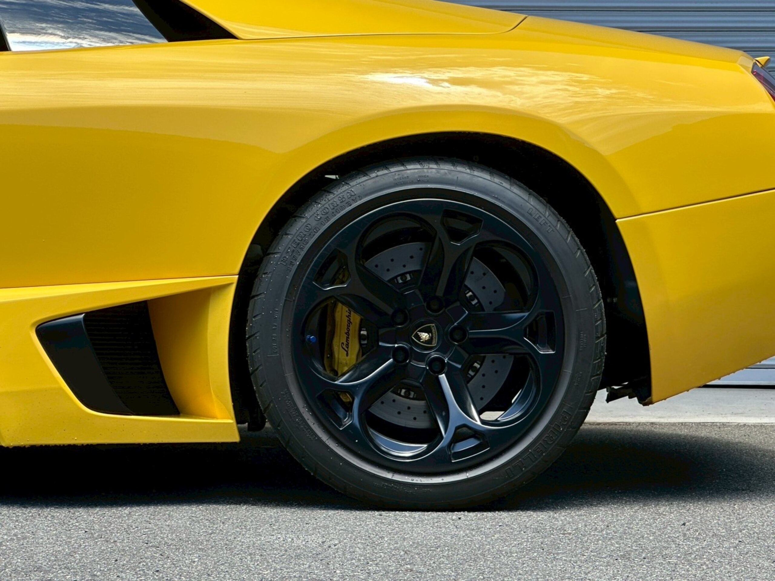 Lamborghini Murcielago LP640 (photo: 19)