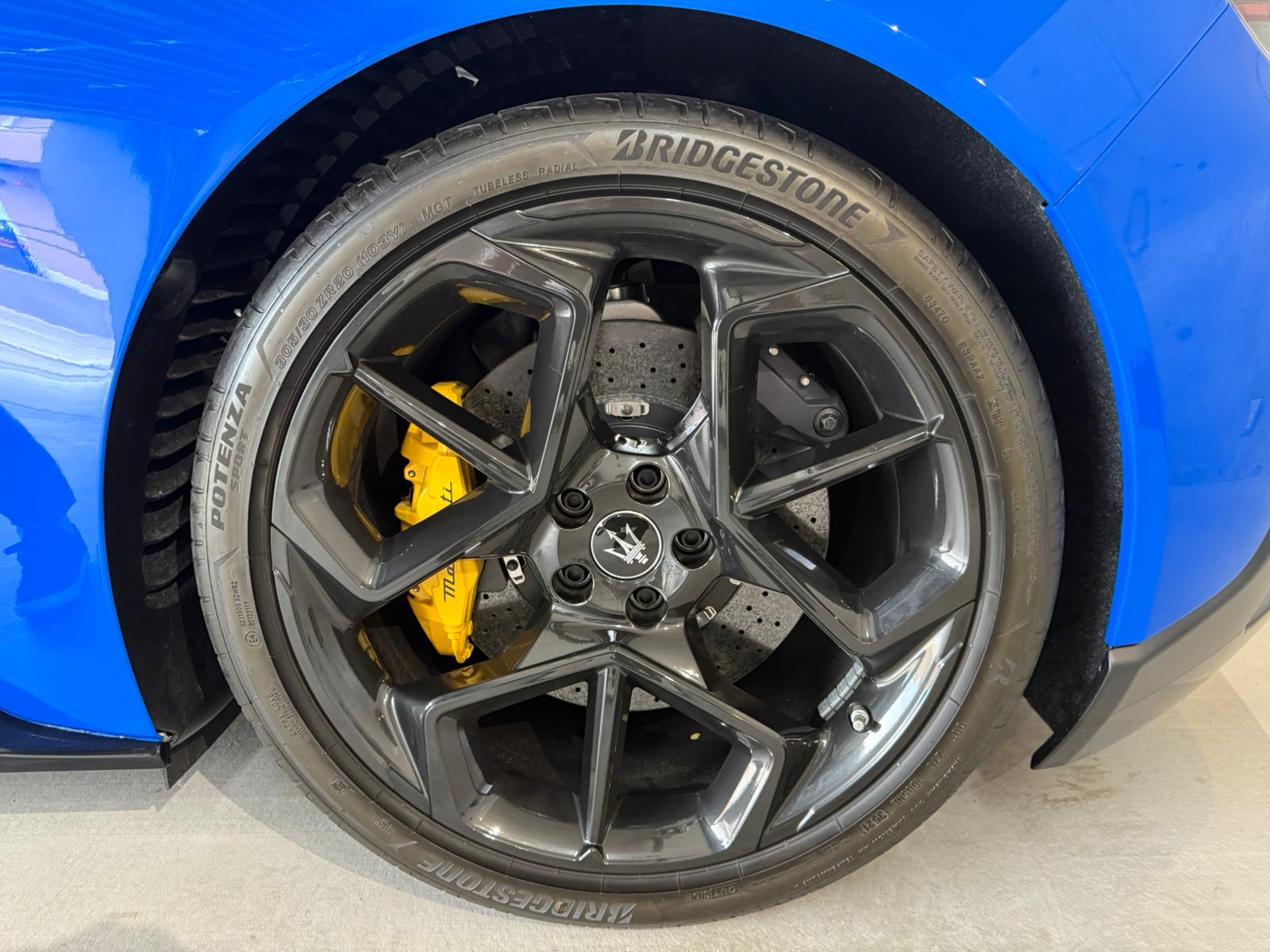 Maserati MC20 (photo: 11)
