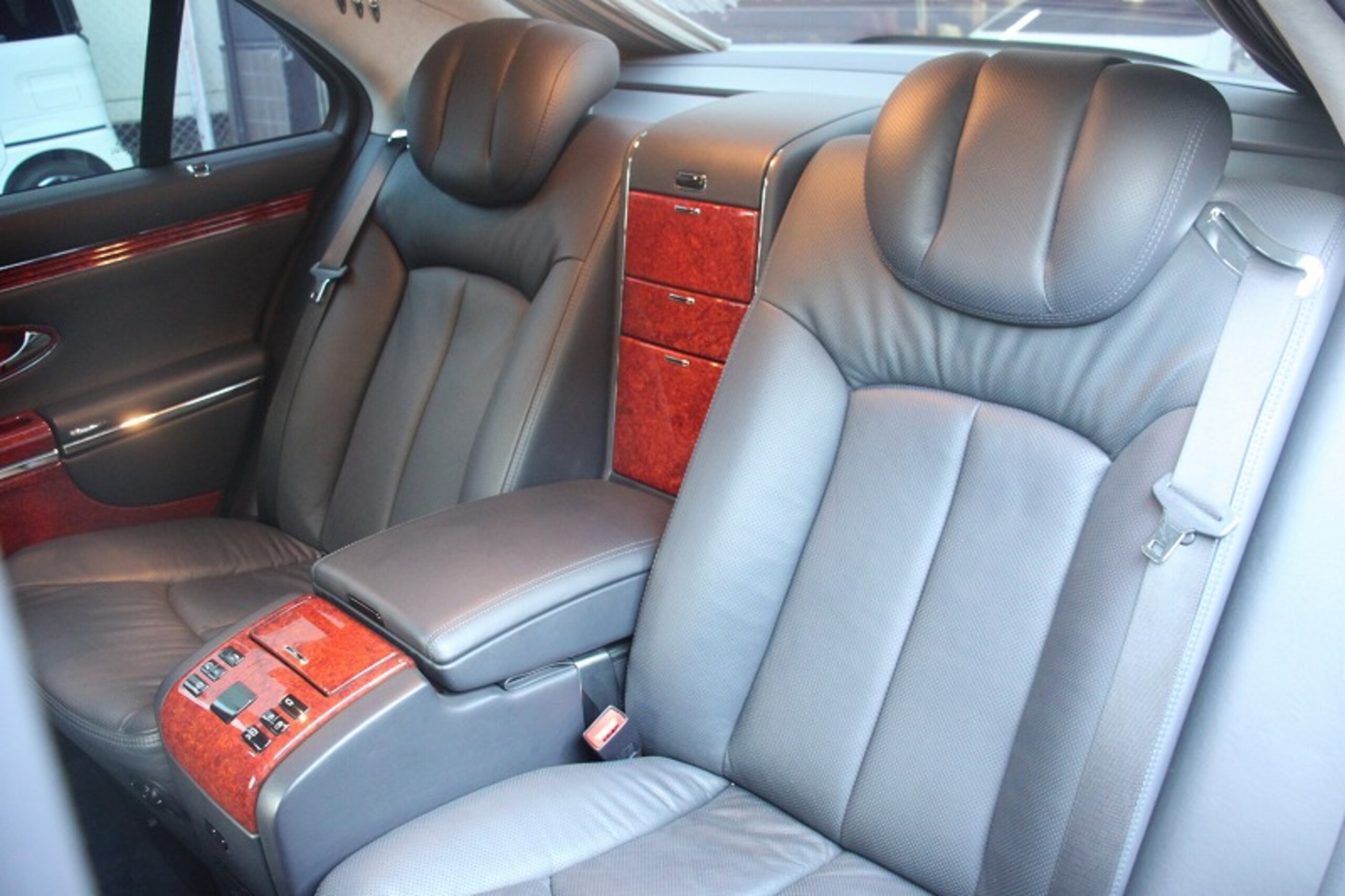 Mercedes Benz Maybach 57 (photo: 22)