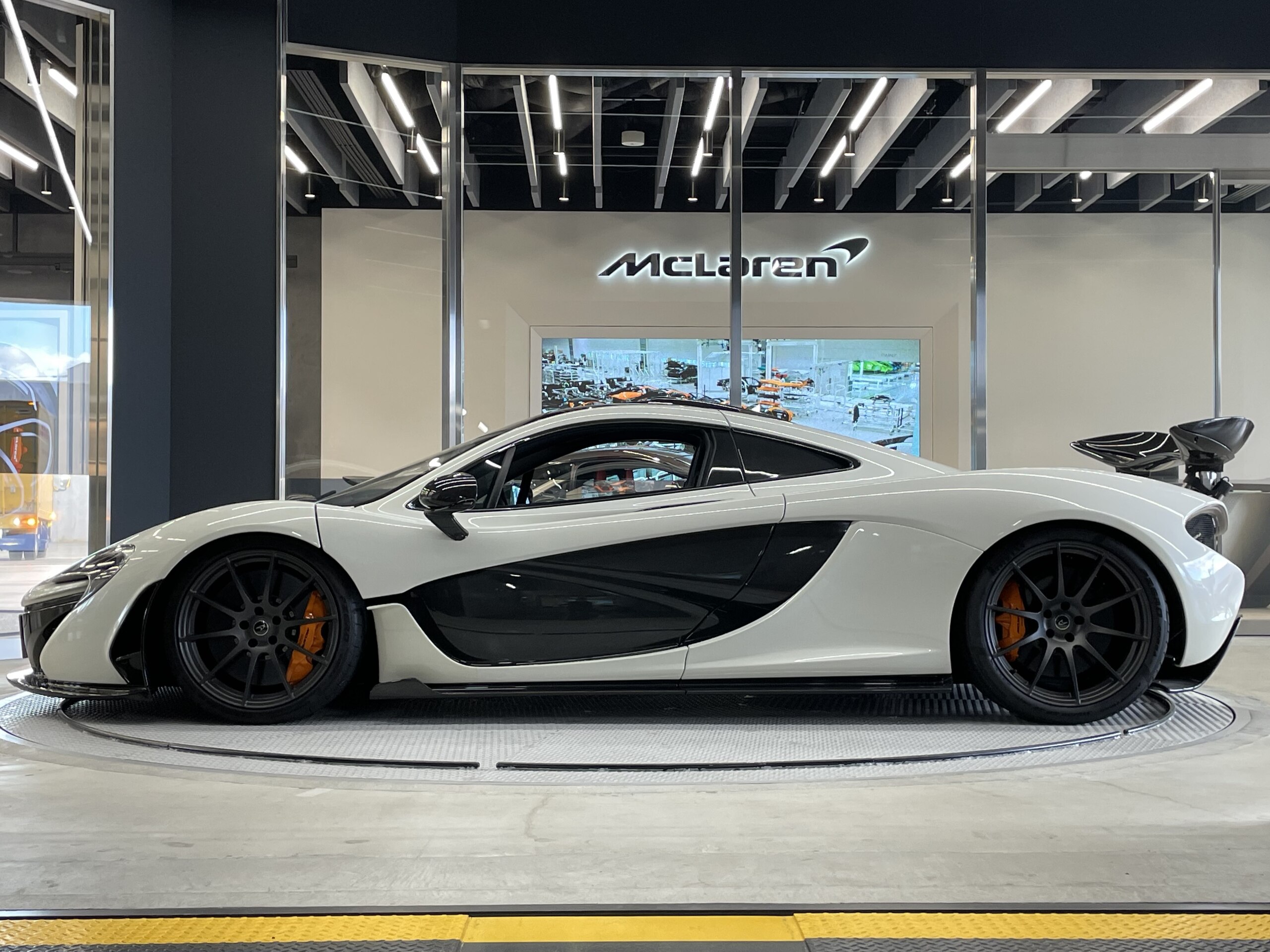 McLaren P1 Limited Edition (photo: 6)