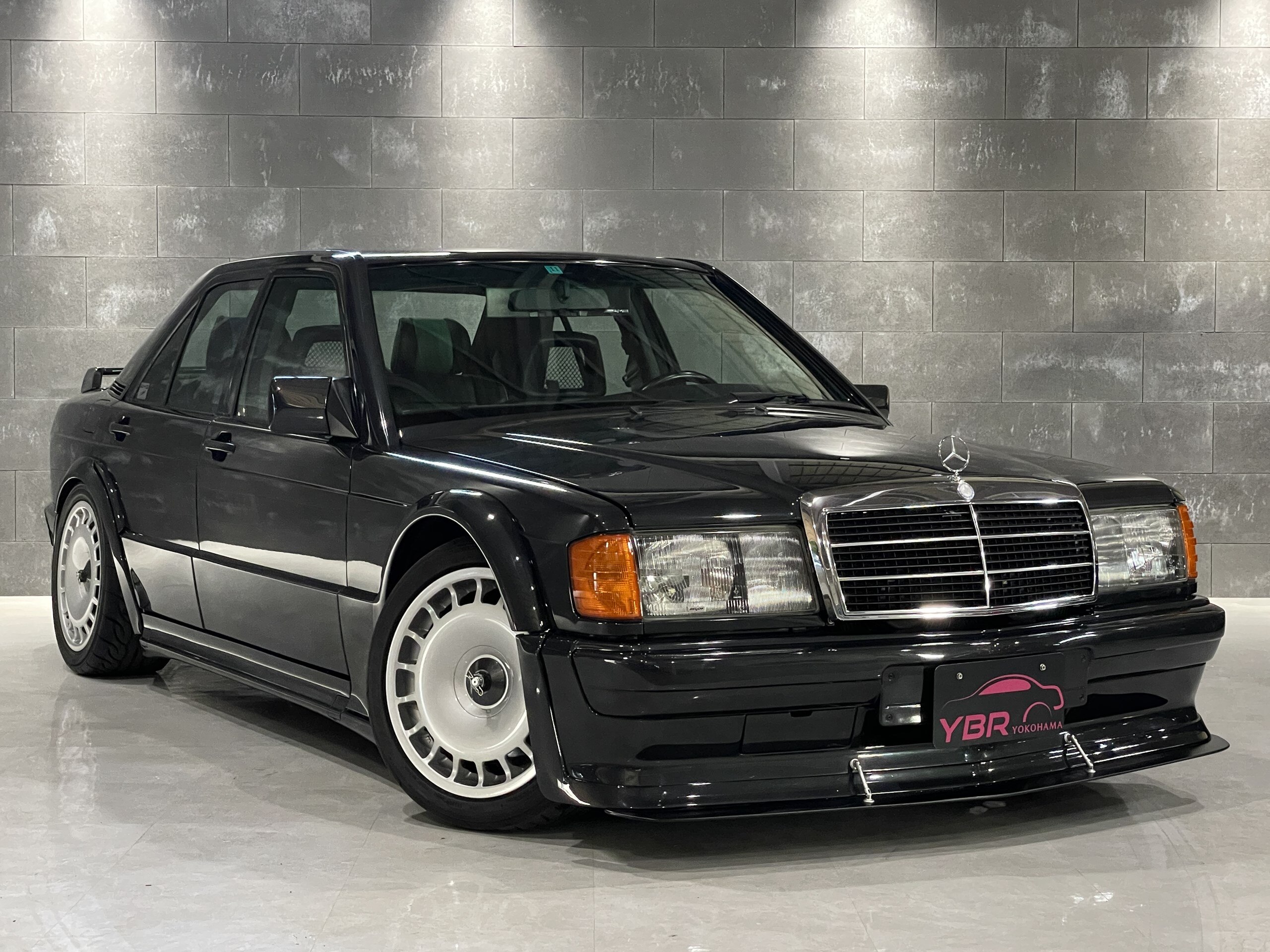 Mercedes Benz 190E