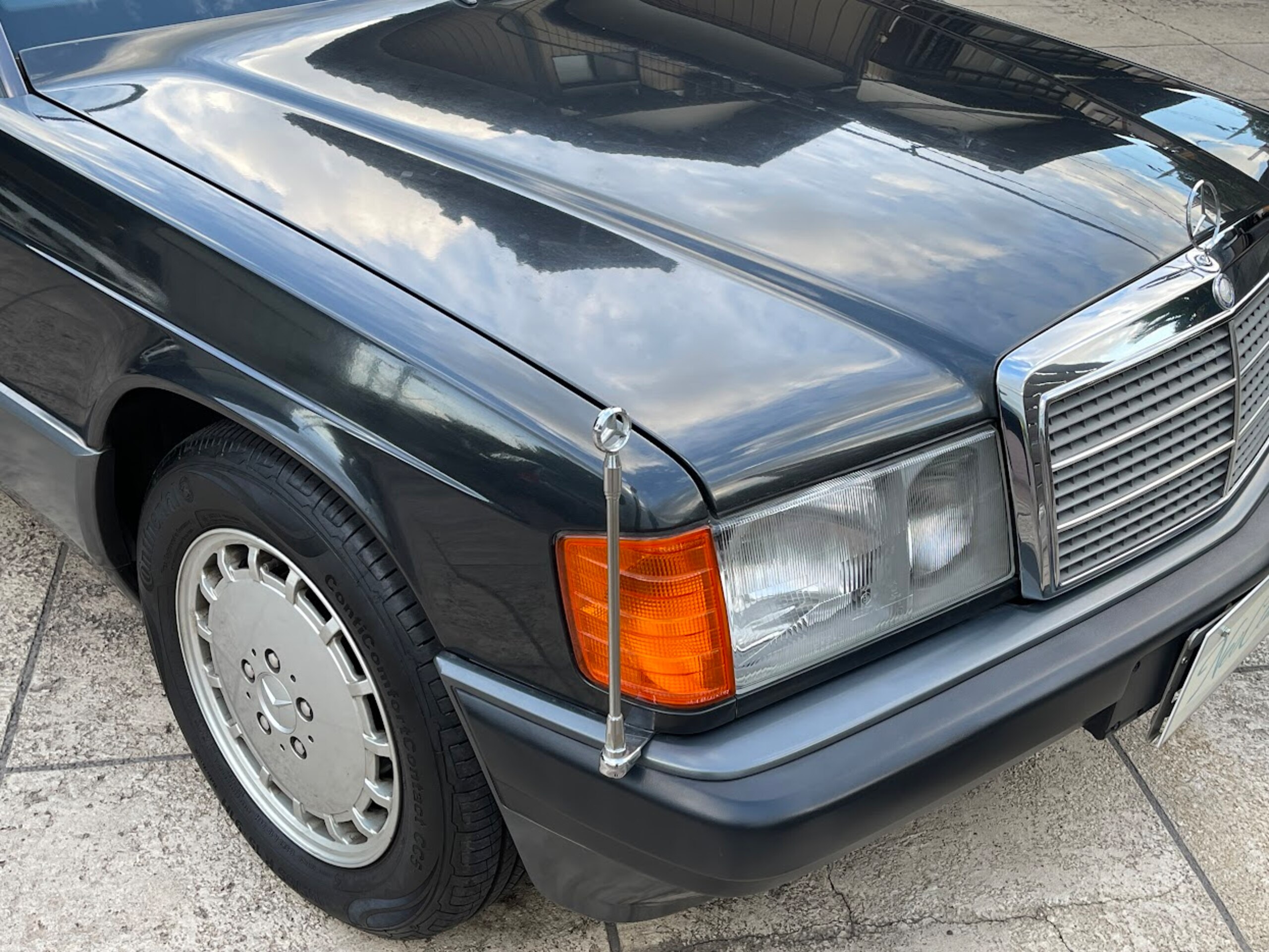 Mercedes Benz 190E (photo: 3)