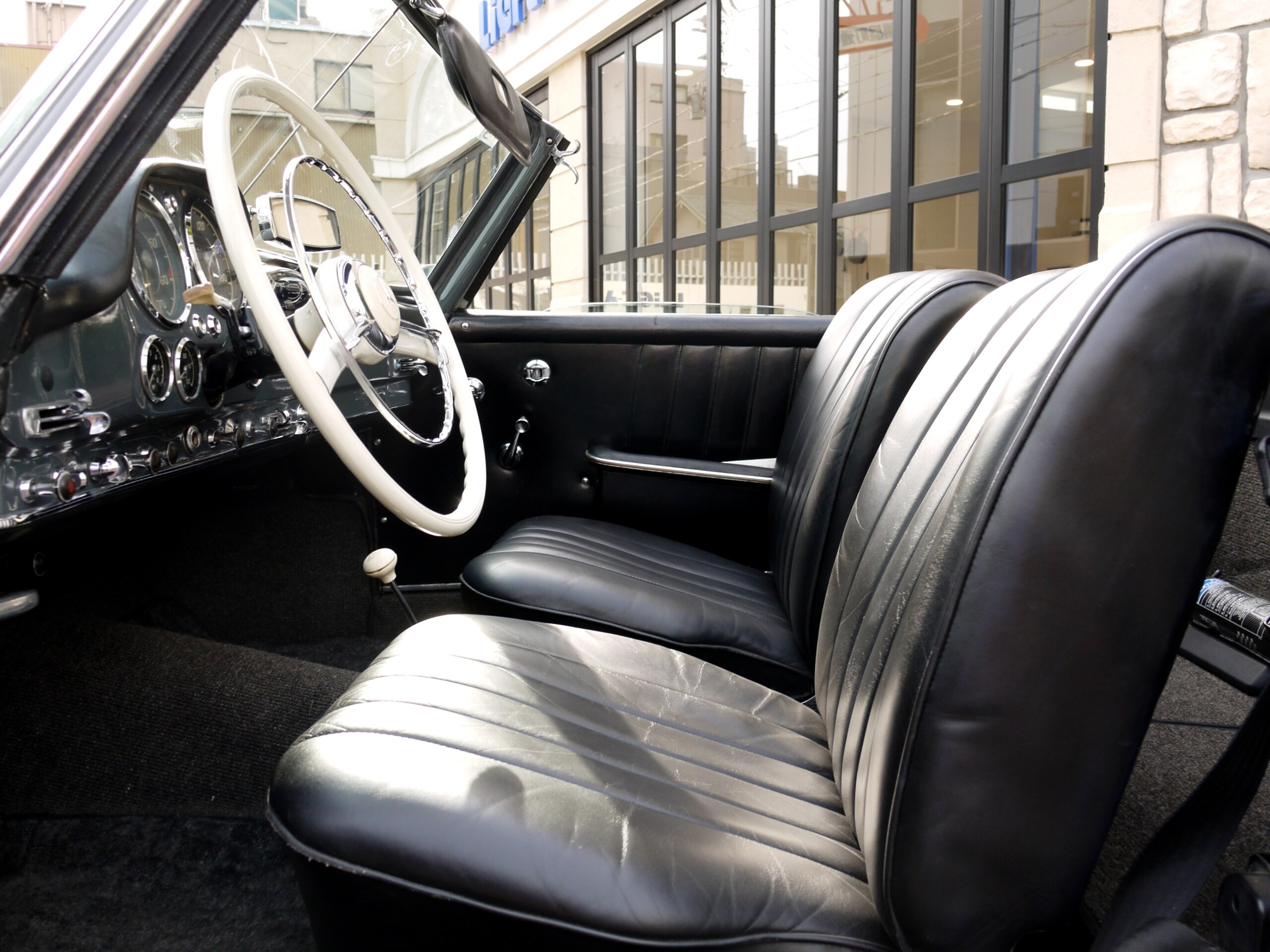 Mercedes Benz 190SL (photo: 10)