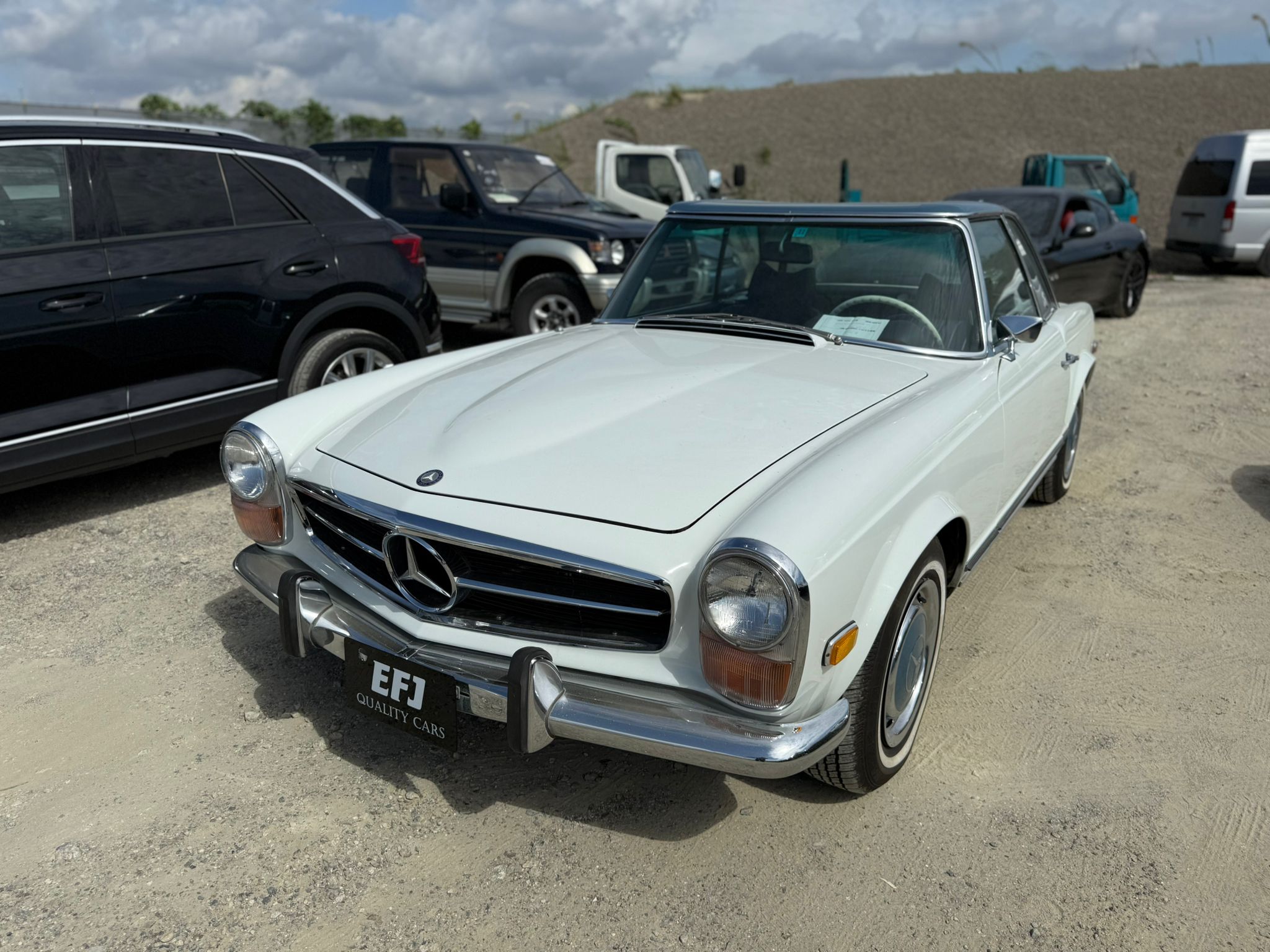 Mercedes-Benz 280SL Japan