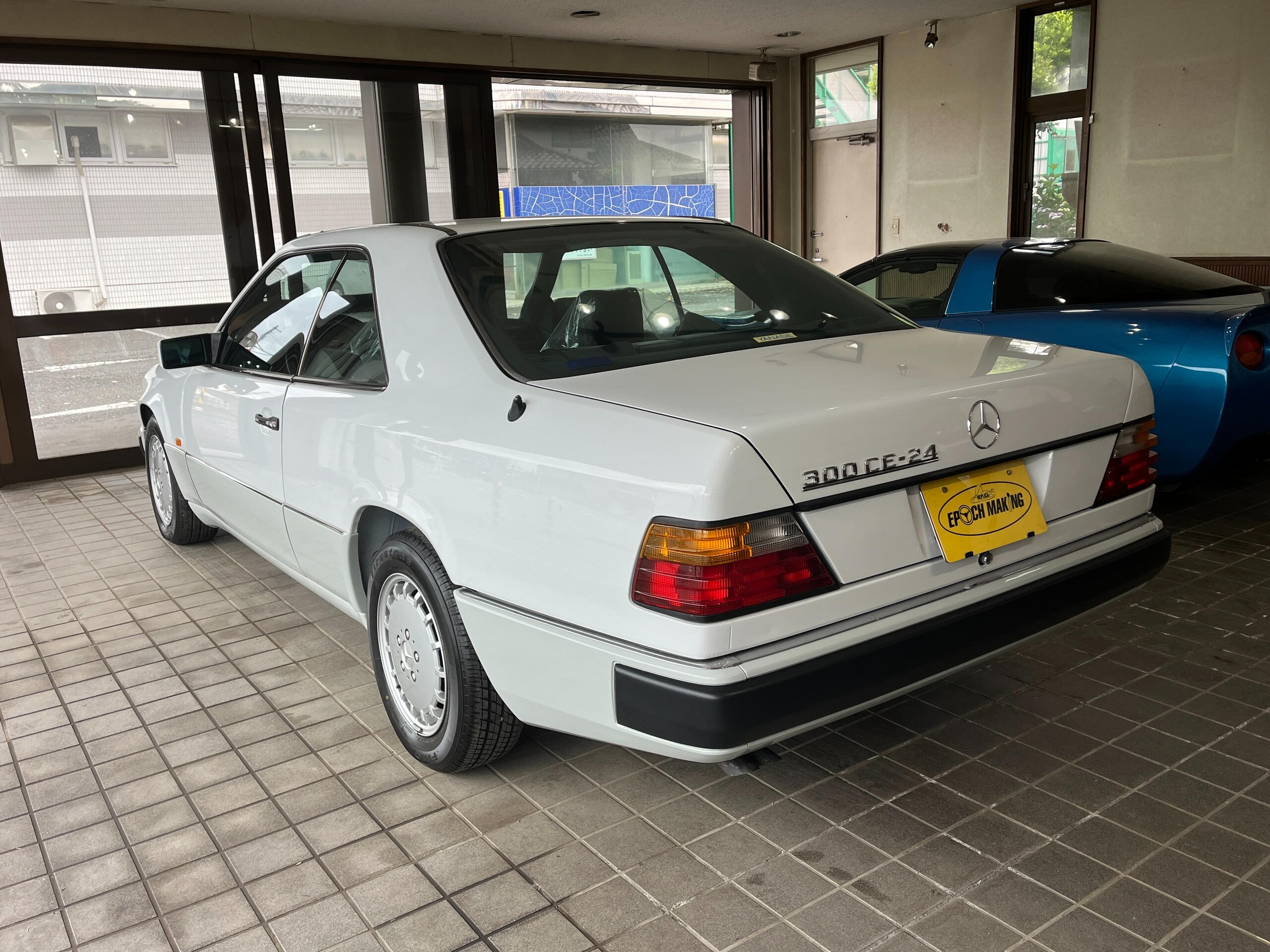 Mercedes Benz 300CE-24 (photo: 4)