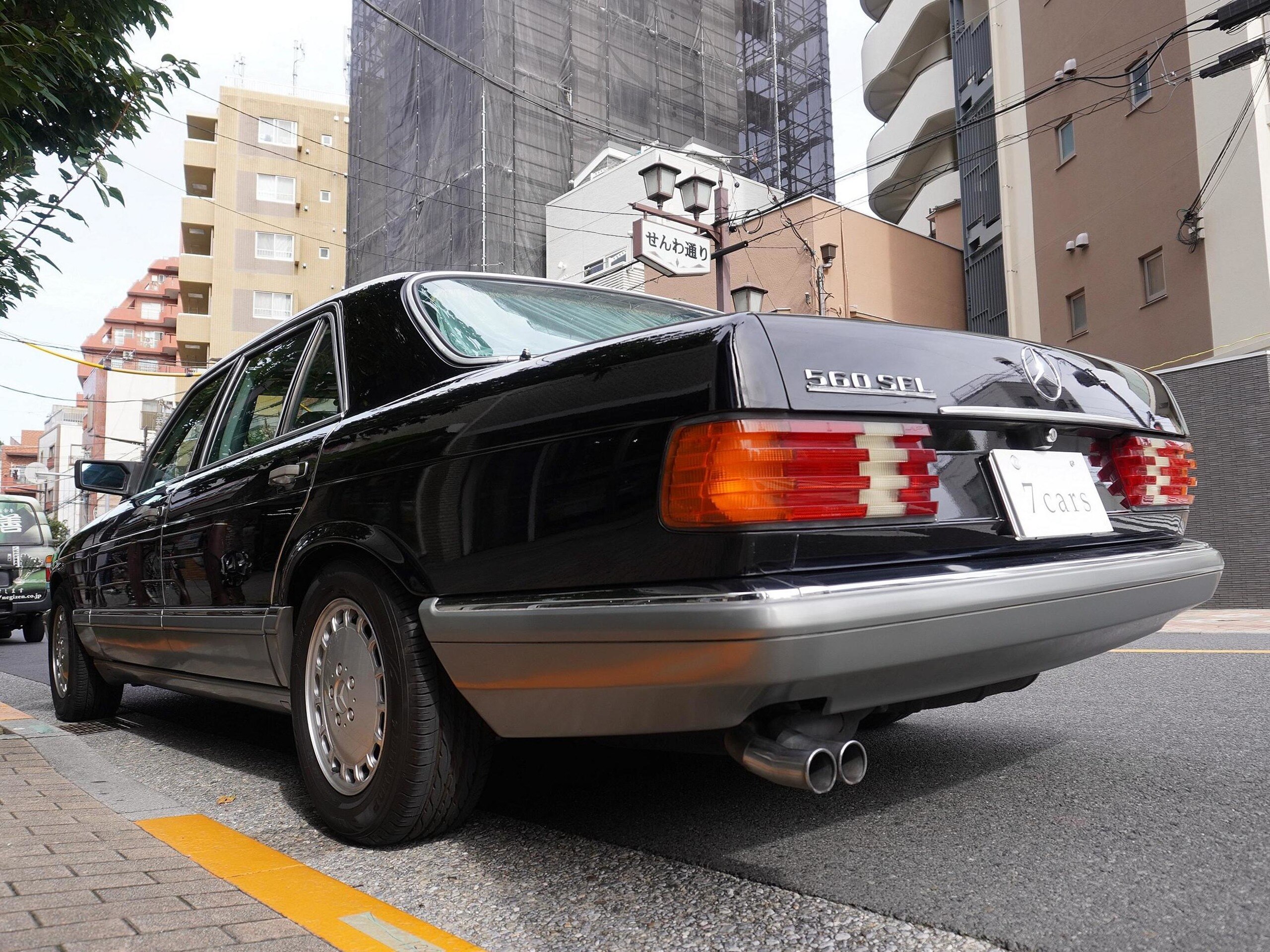 Mercedes Benz 560SEL (photo: 3)