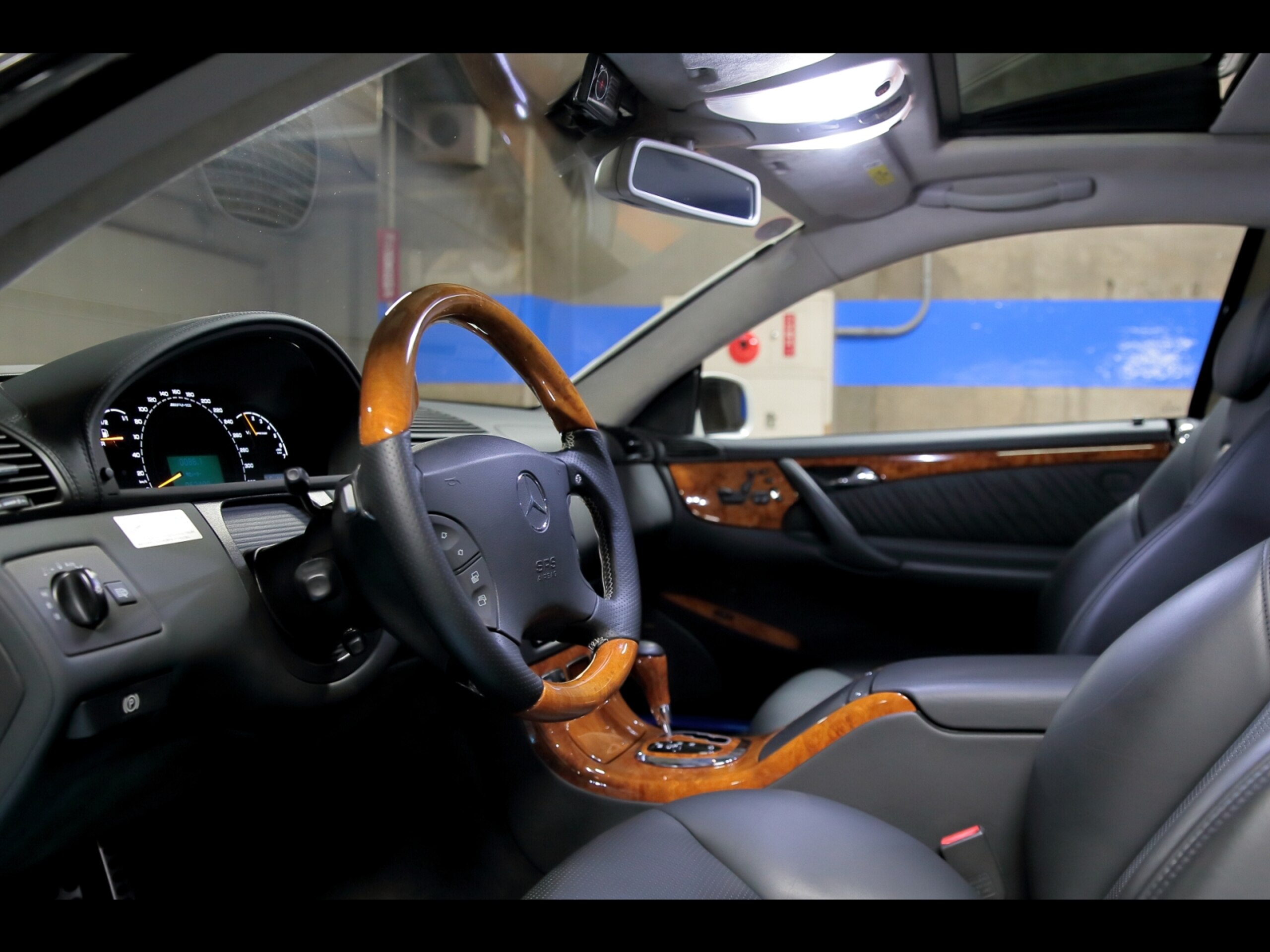 Mercedes Benz CL55 AMG (photo: 7)