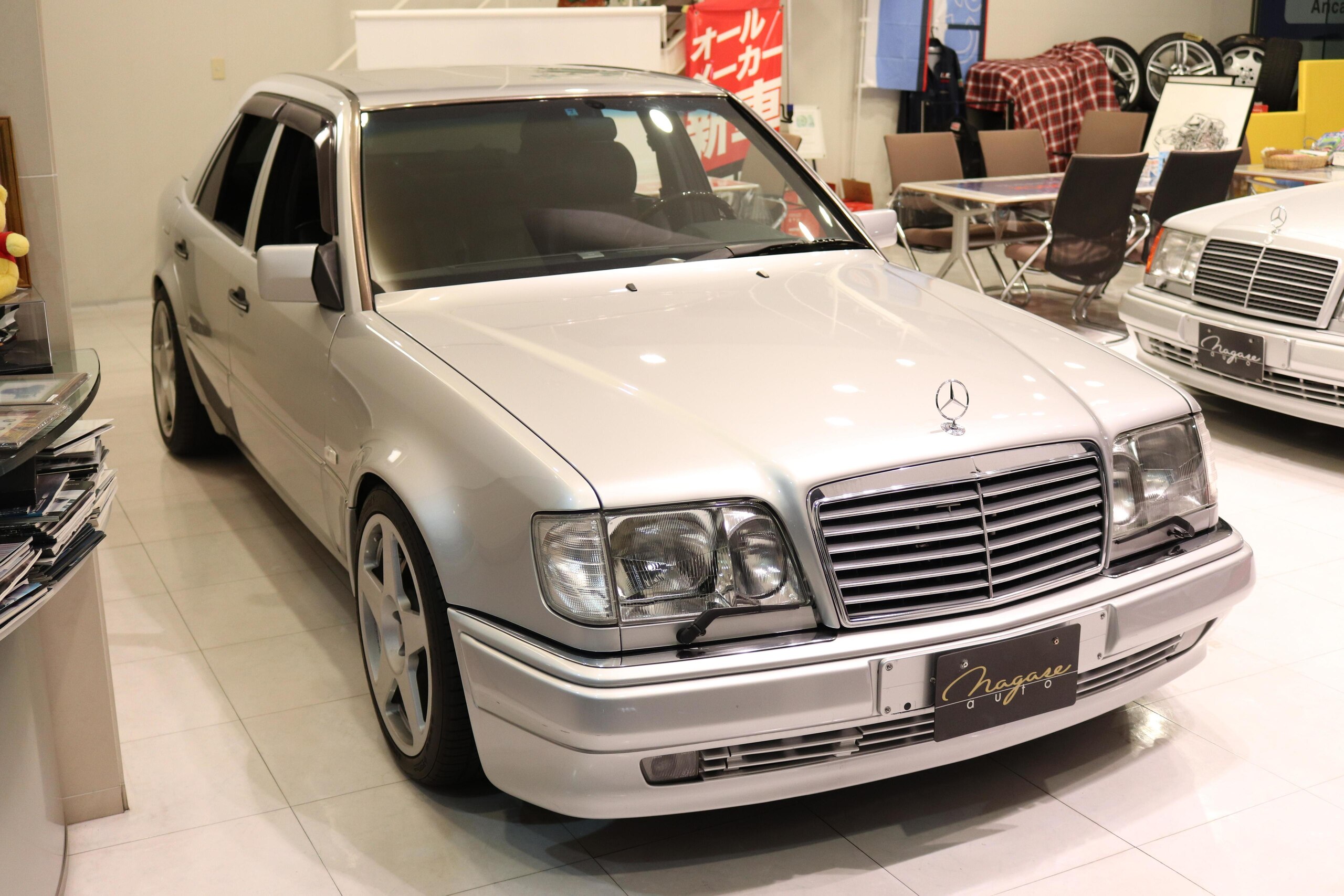 Mercedes Benz E500 (photo: 2)