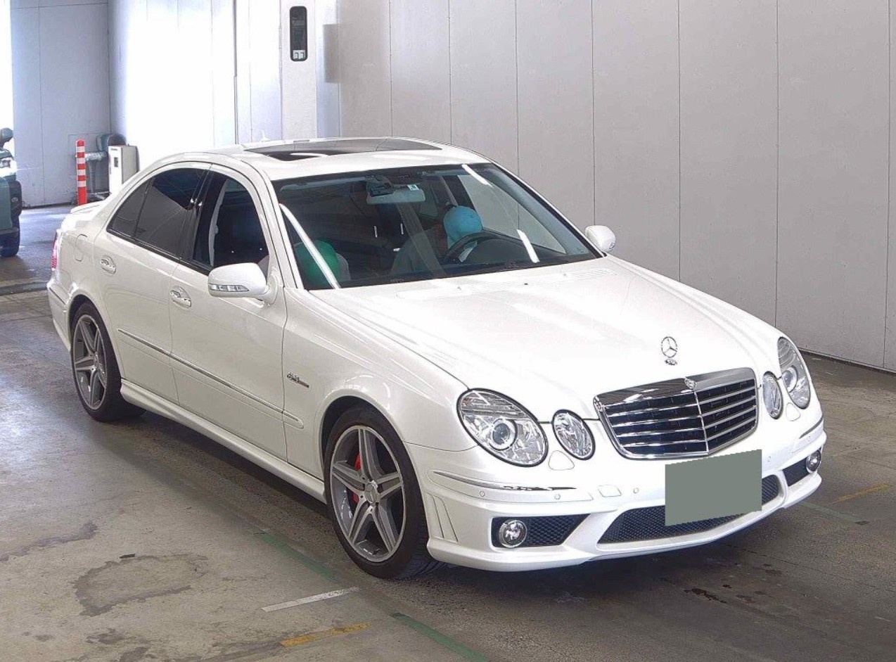 Mercedes Benz E63 AMG