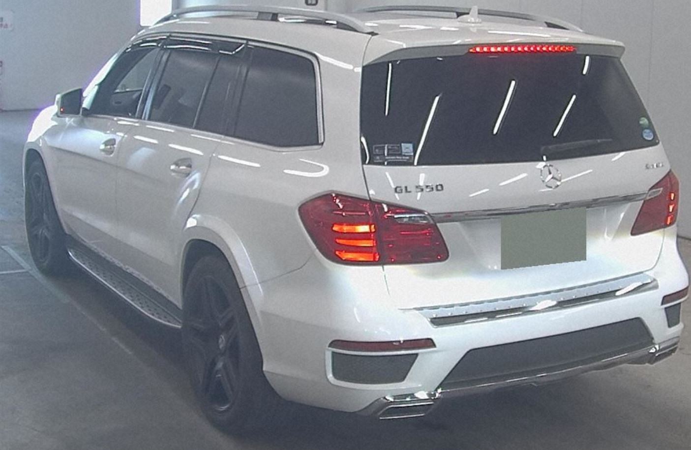 Mercedes Benz GL550 AMG Exclusive Package (photo: 2)