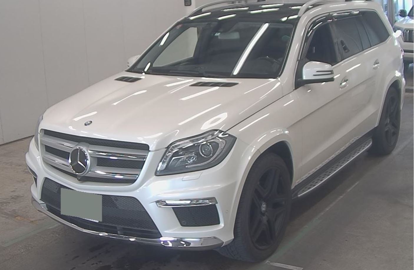 Mercedes Benz GL550 AMG Exclusive Package (photo: 1)