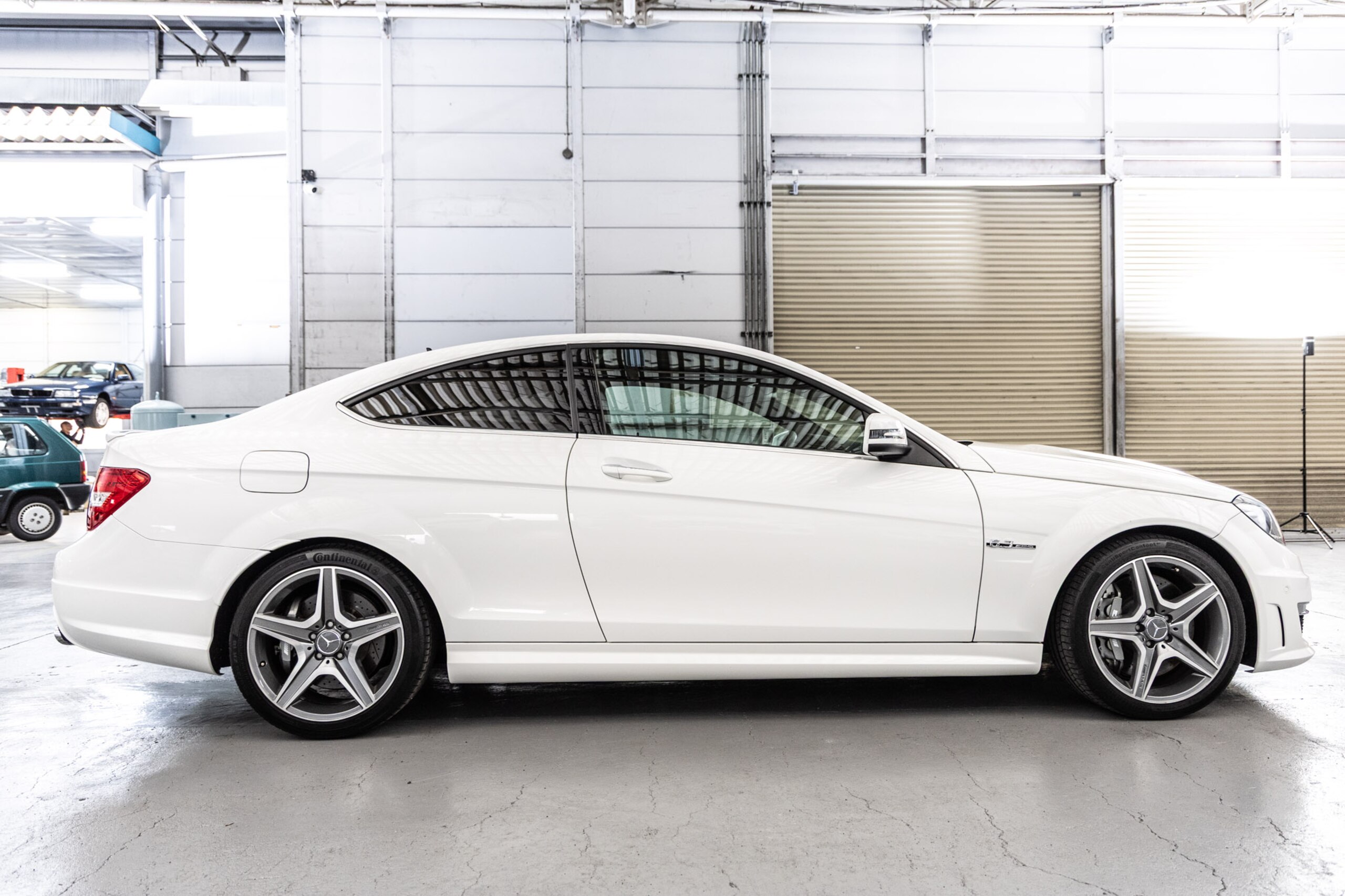Mercedes Benz C63 AMG Coupe (photo: 6)