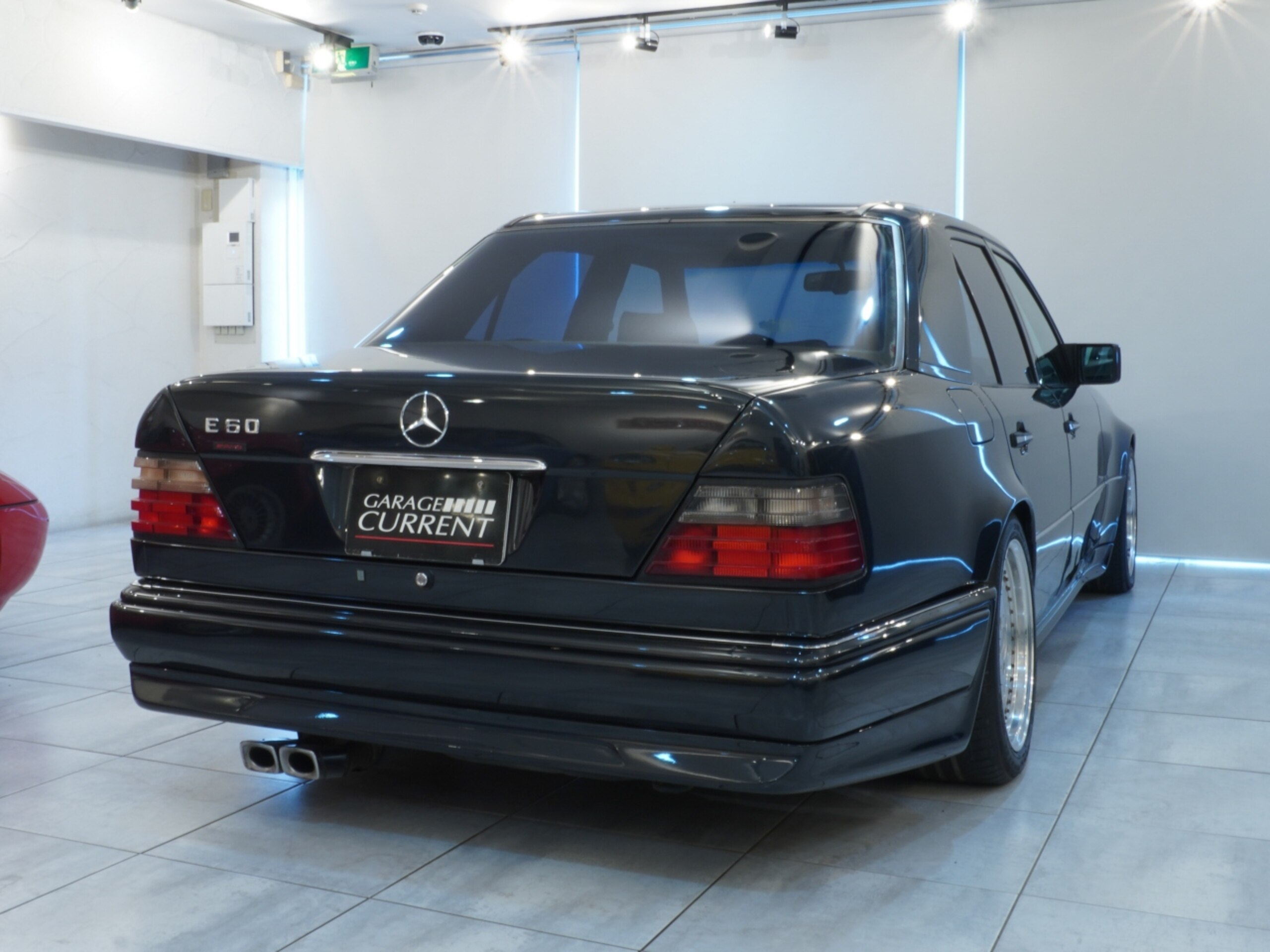 Mercedes Benz E60 AMG (photo: 2)