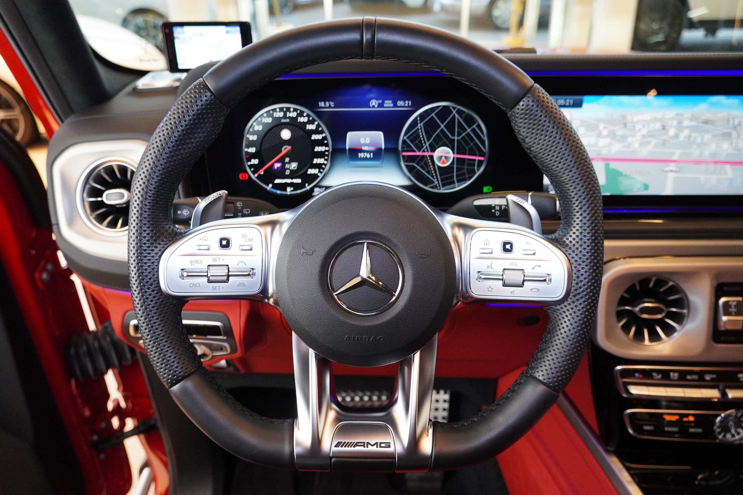 Mercedes Benz G63 AMG (photo: 21)