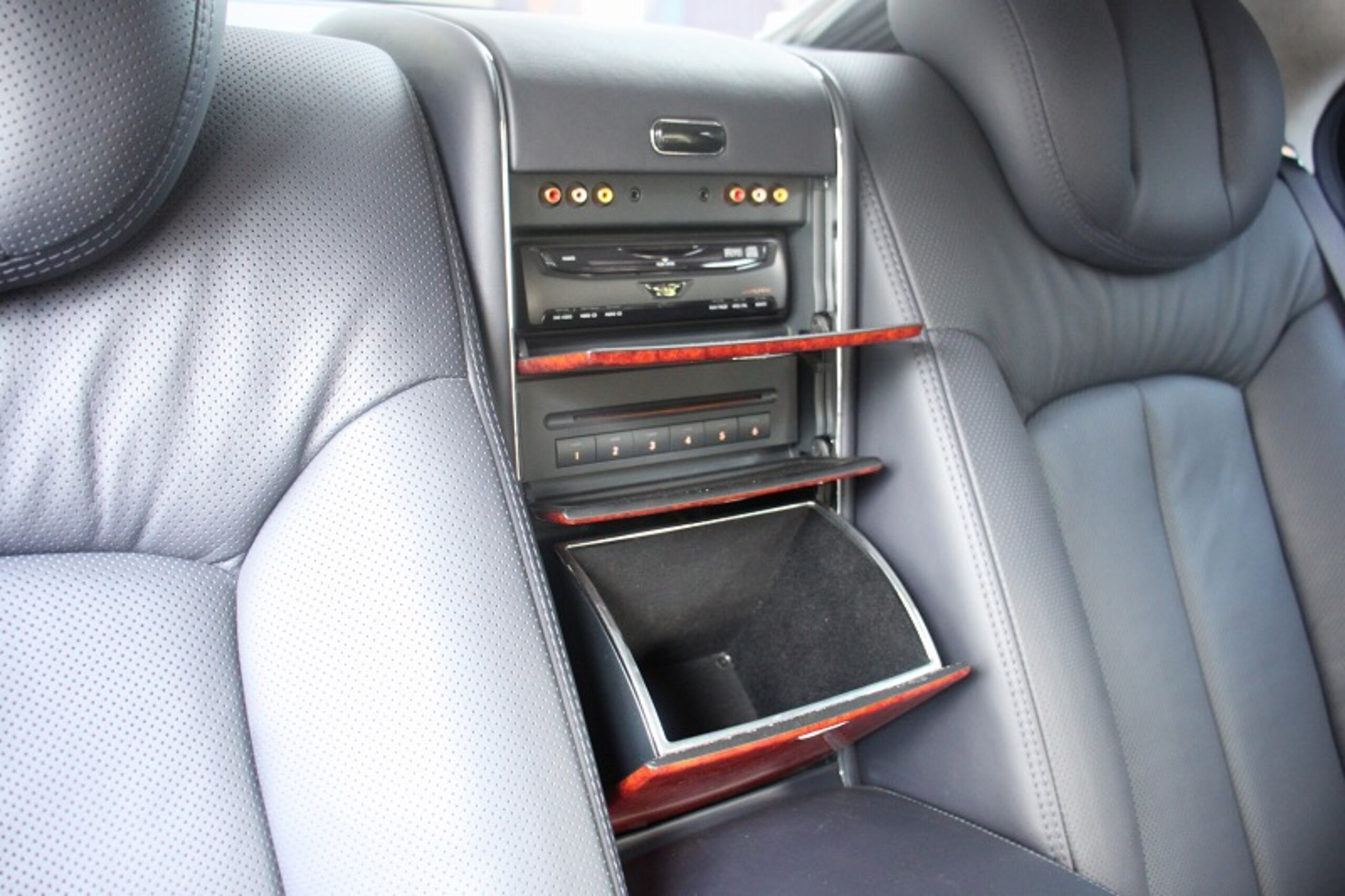 Mercedes Benz Maybach 57 (photo: 25)