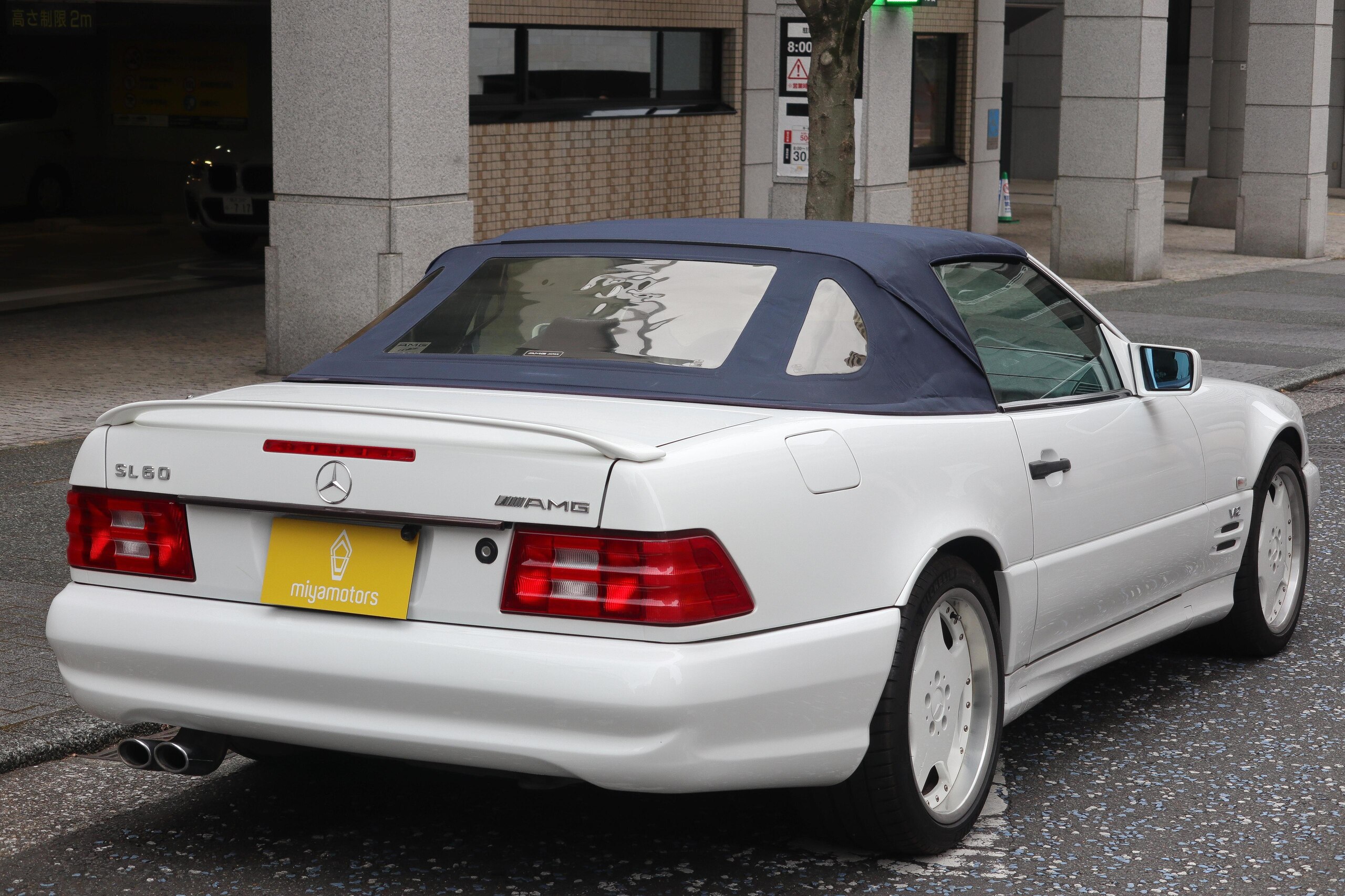 Mercedes Benz SL60 AMG (photo: 8)