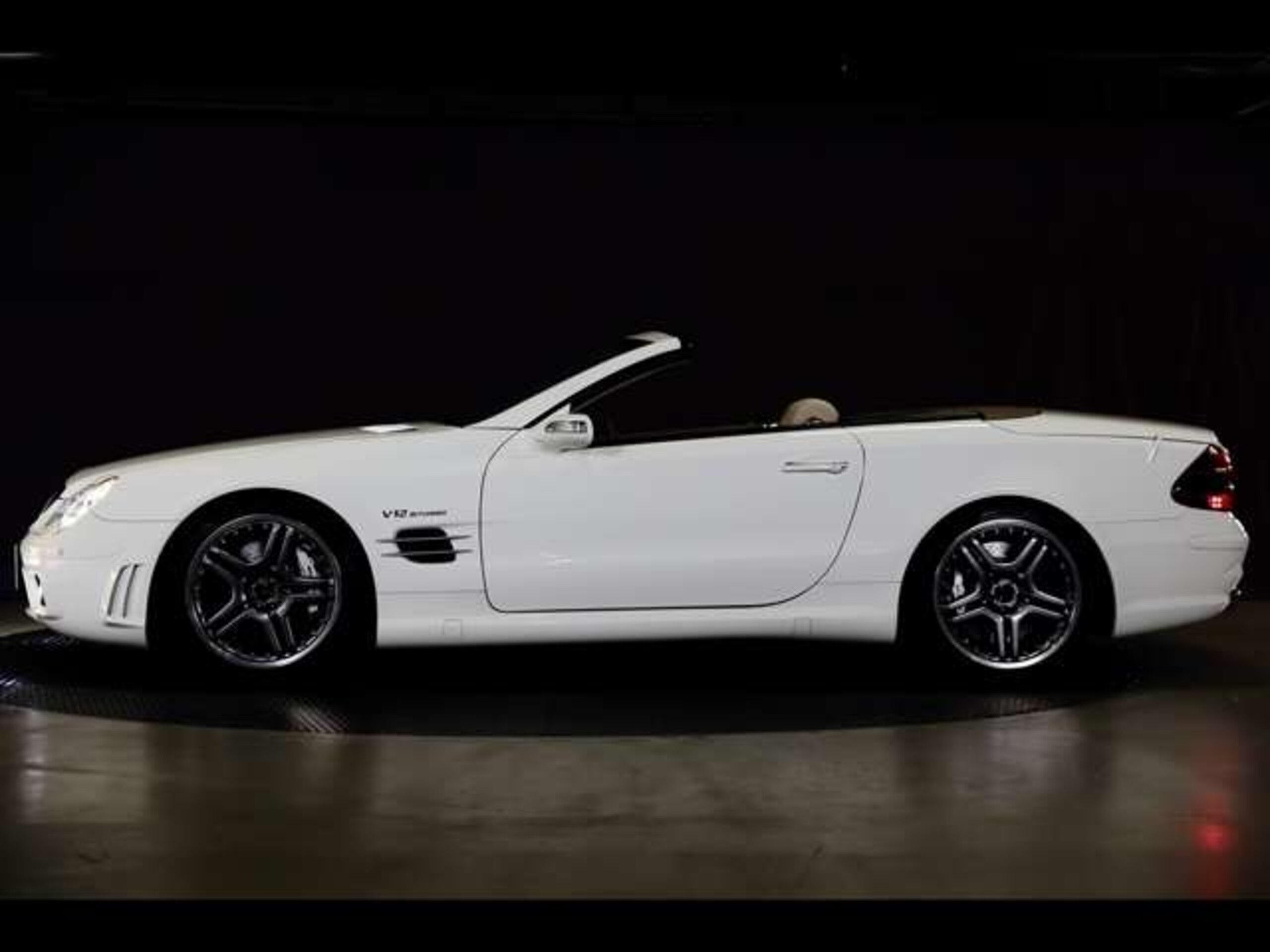 Mercedes Benz SL65 AMG (photo: 2)