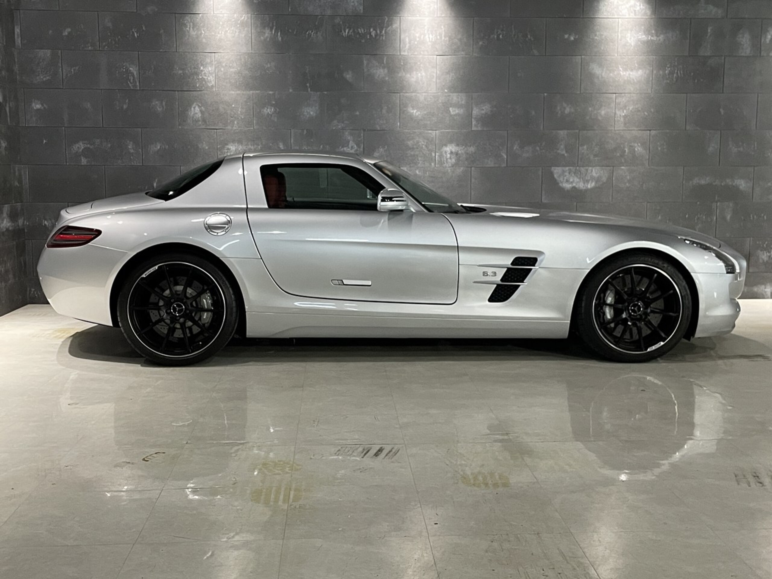 Mercedes Benz SLS AMG (photo: 4)