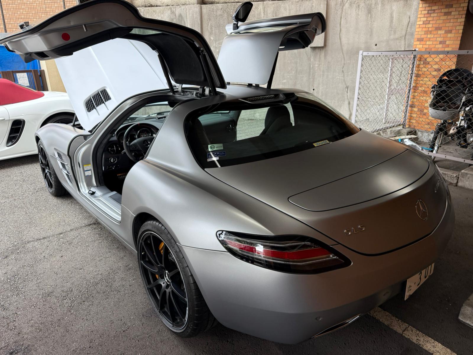 Mercedes Benz SLS AMG GT (photo: 4)